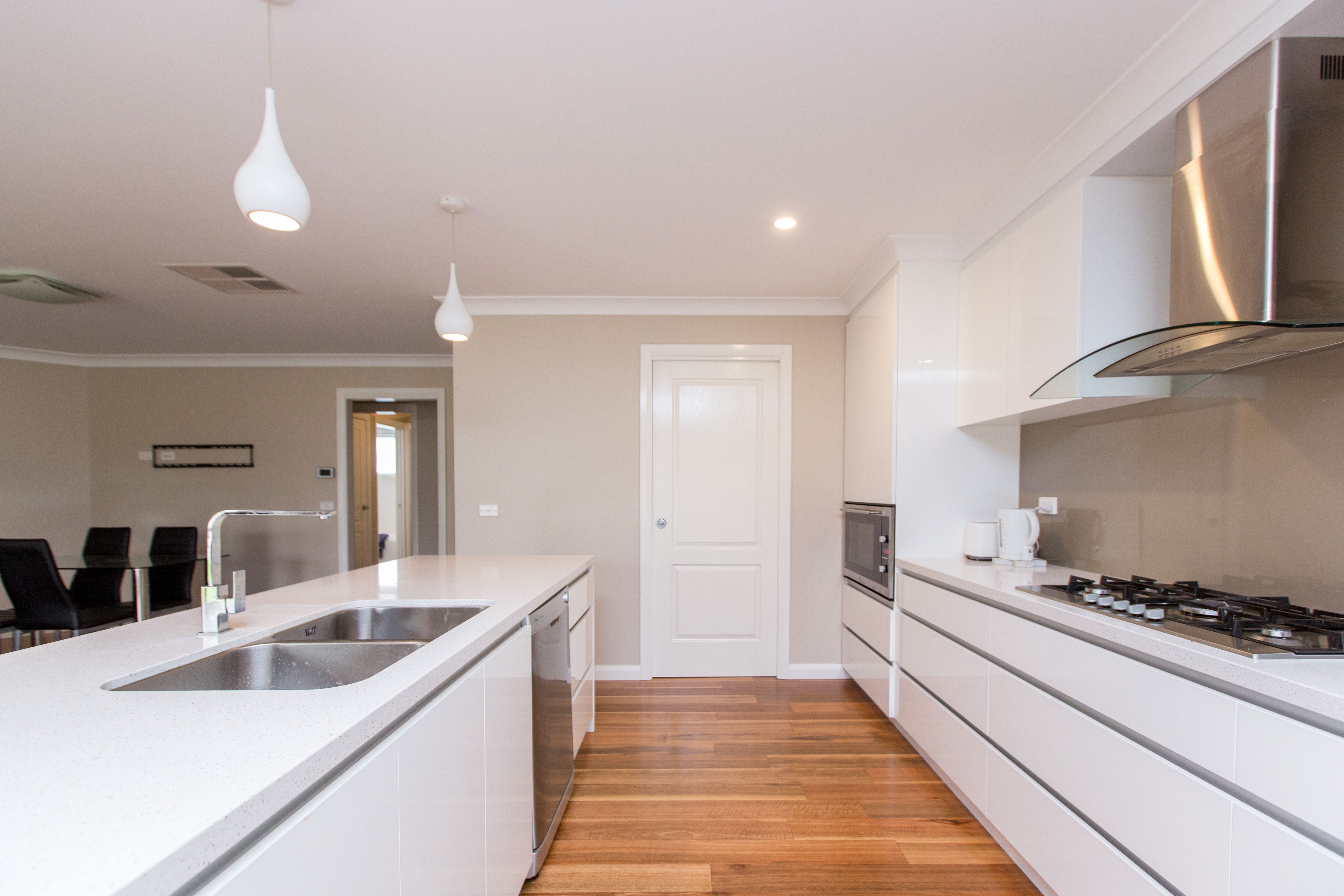 1 Whitten Avenue, Boorooma, NSW 2650