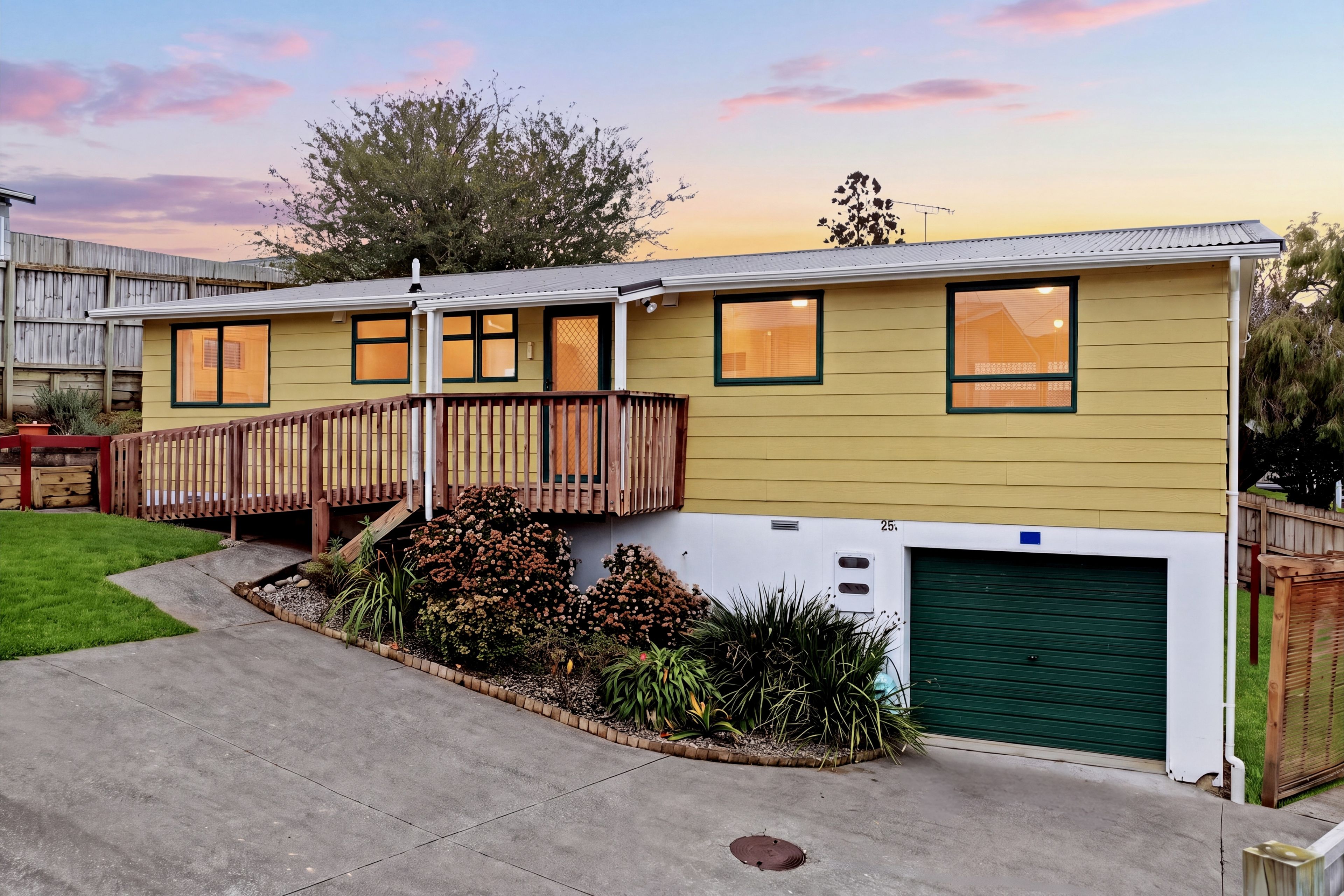 25A Levesque Street, Birkdale, North Shore City