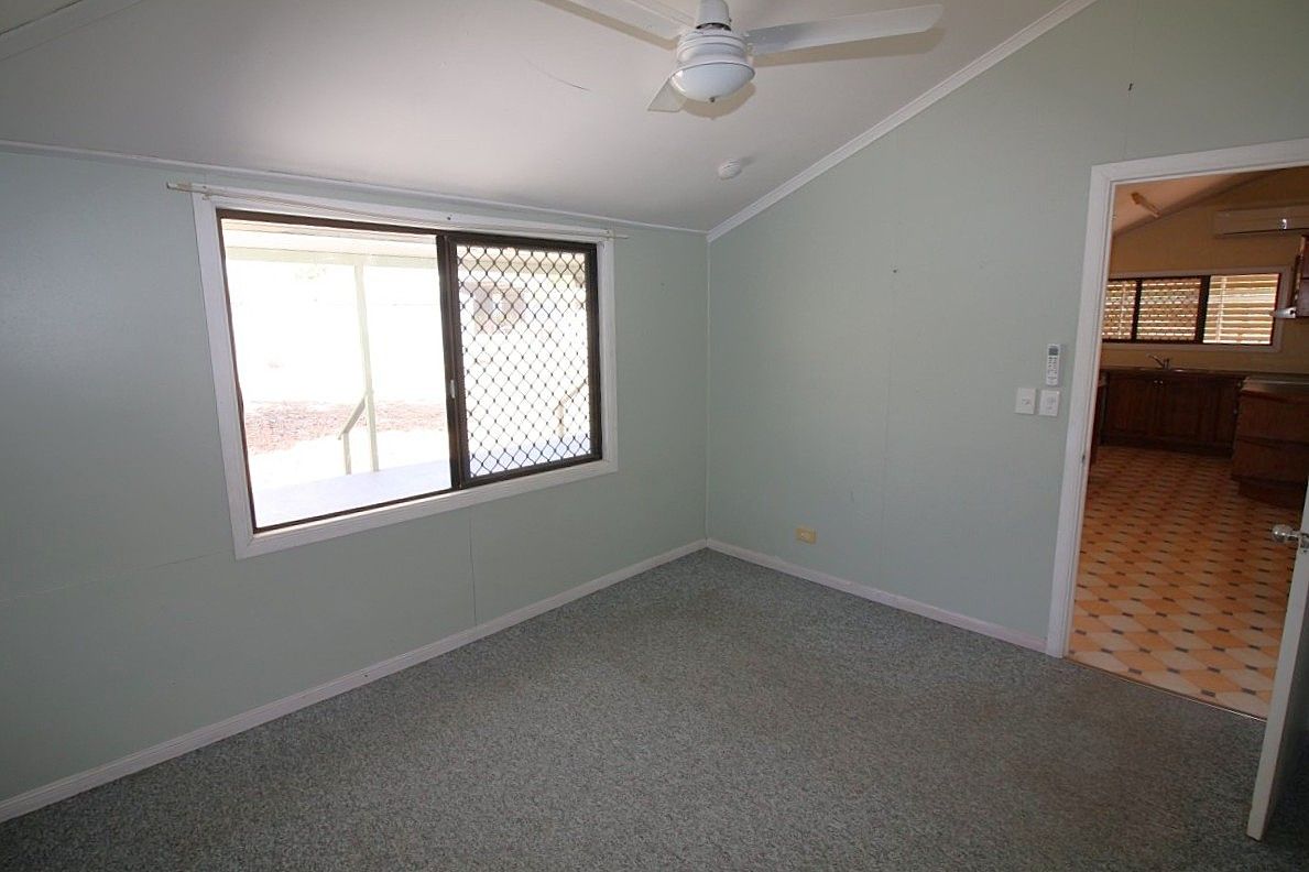 4 Aplin Street — photo 10 of 20