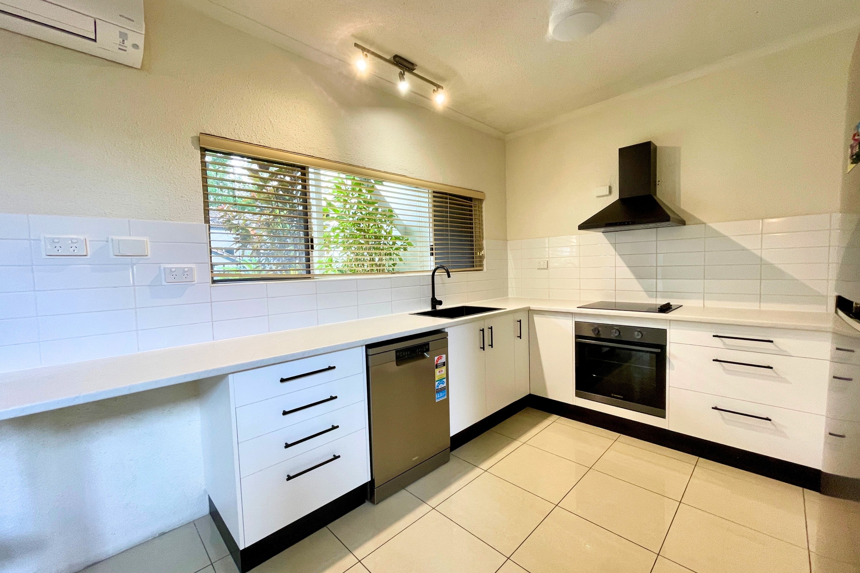 114/121-137 Port Douglas Road, Port Douglas, QLD 4877