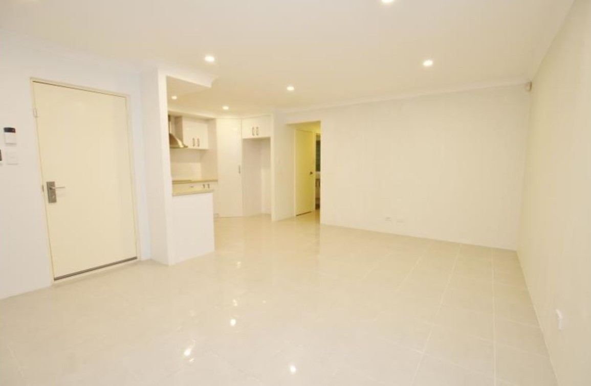 7/11 Rowlands Street, Kewdale, WA 6105