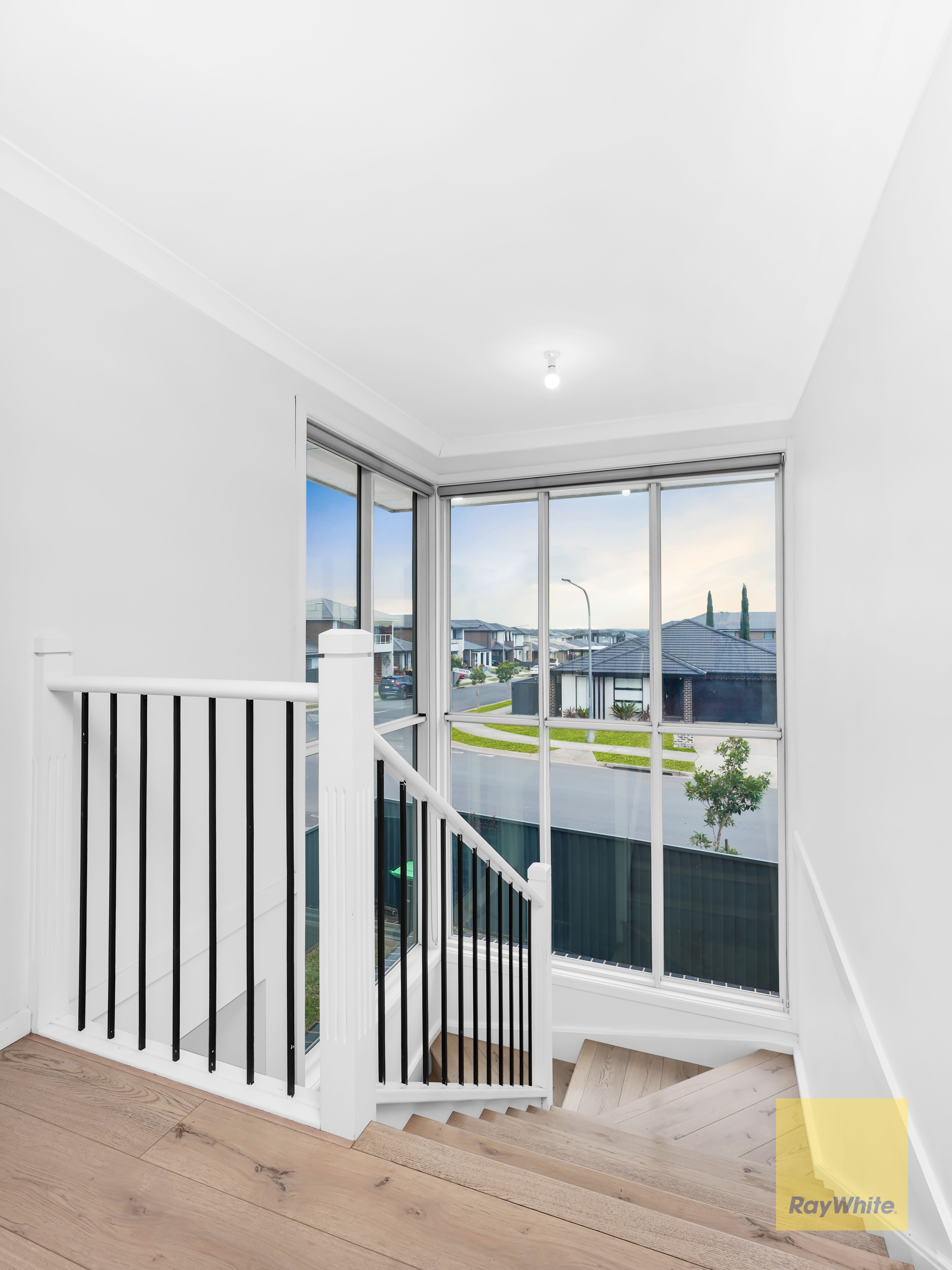 37 Hydrus Street — photo 6 of 17