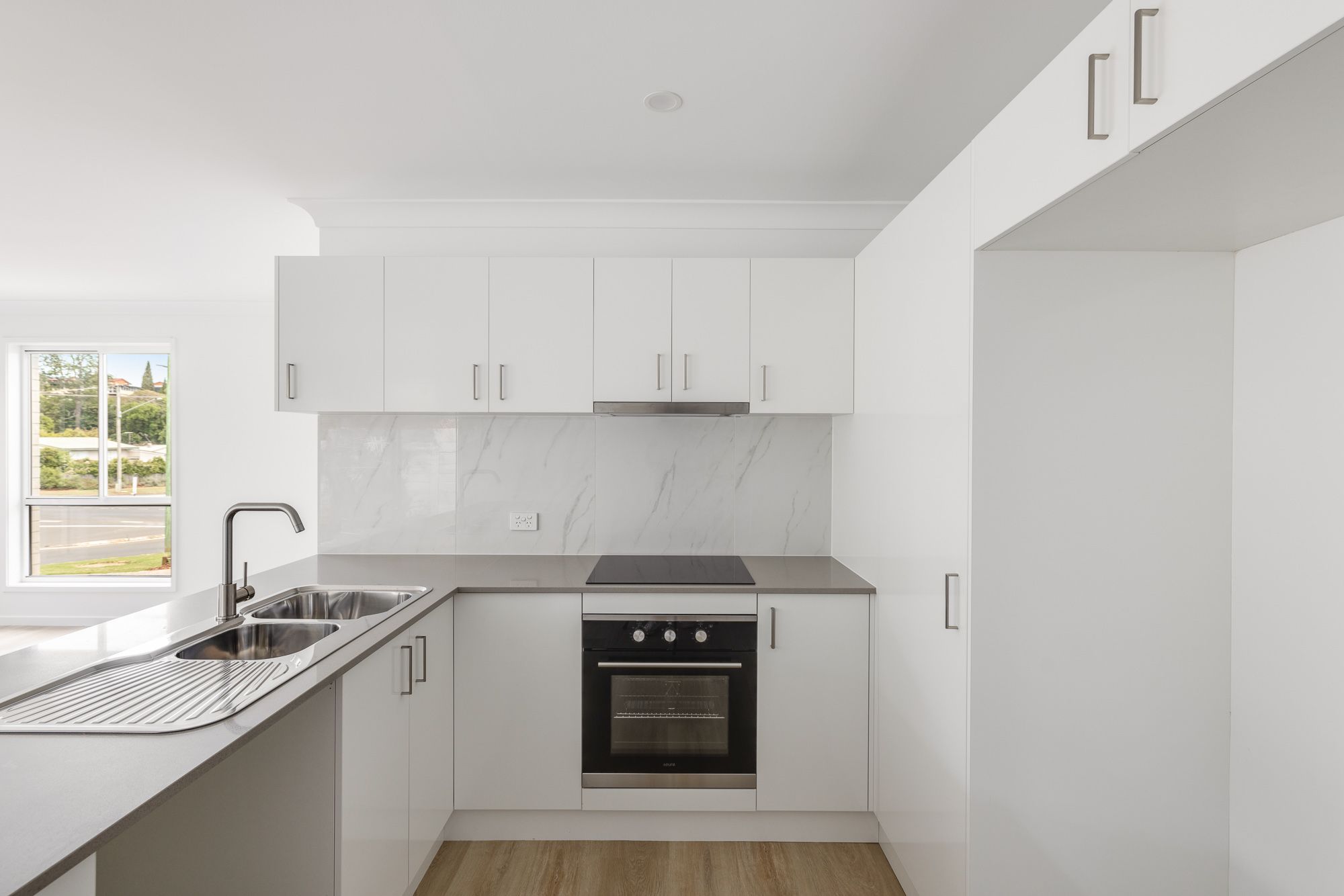 4/71E Stuart Street, Harlaxton, QLD 4350