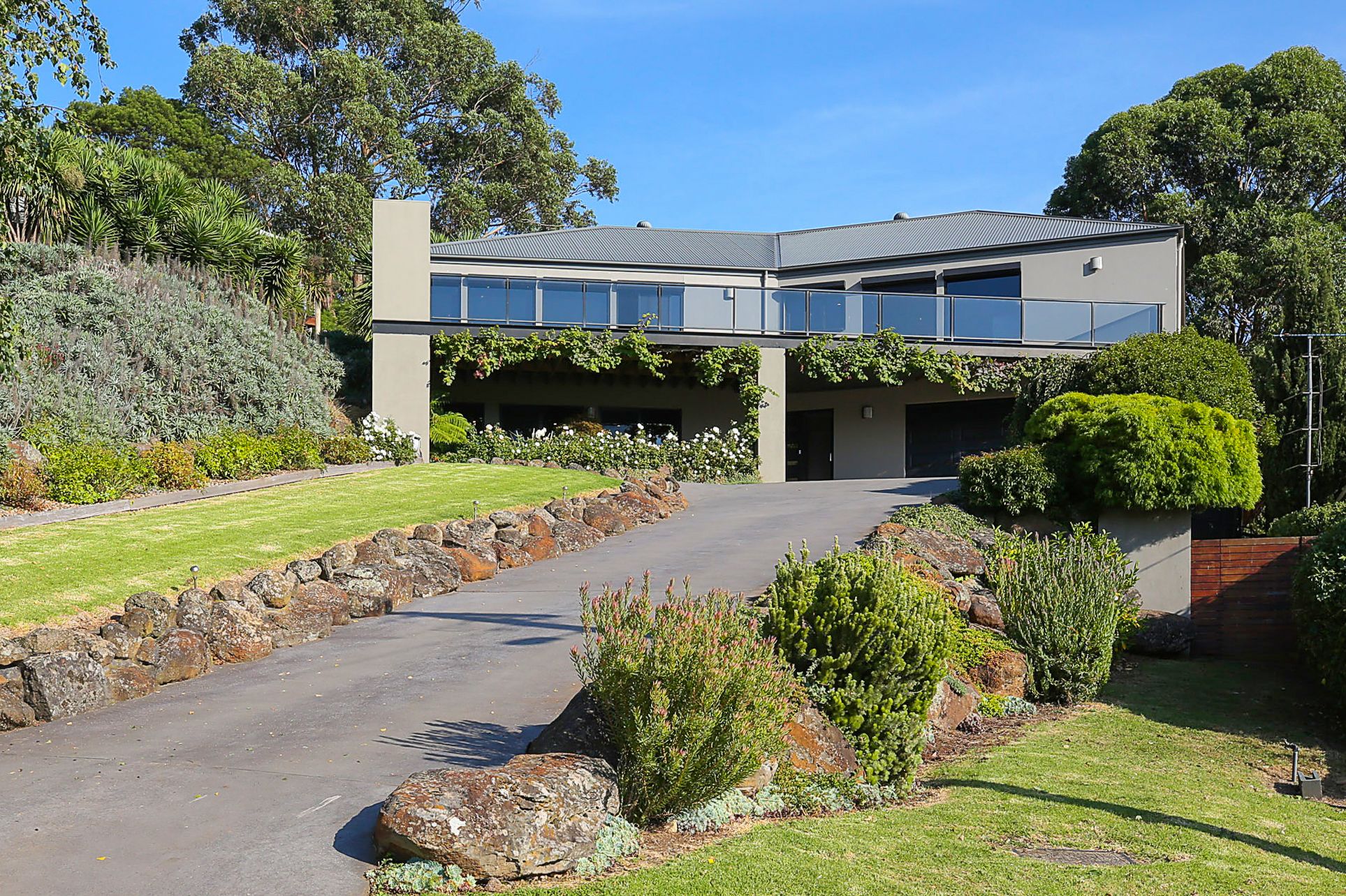 17 Kawana Court, Camperdown VIC 3260