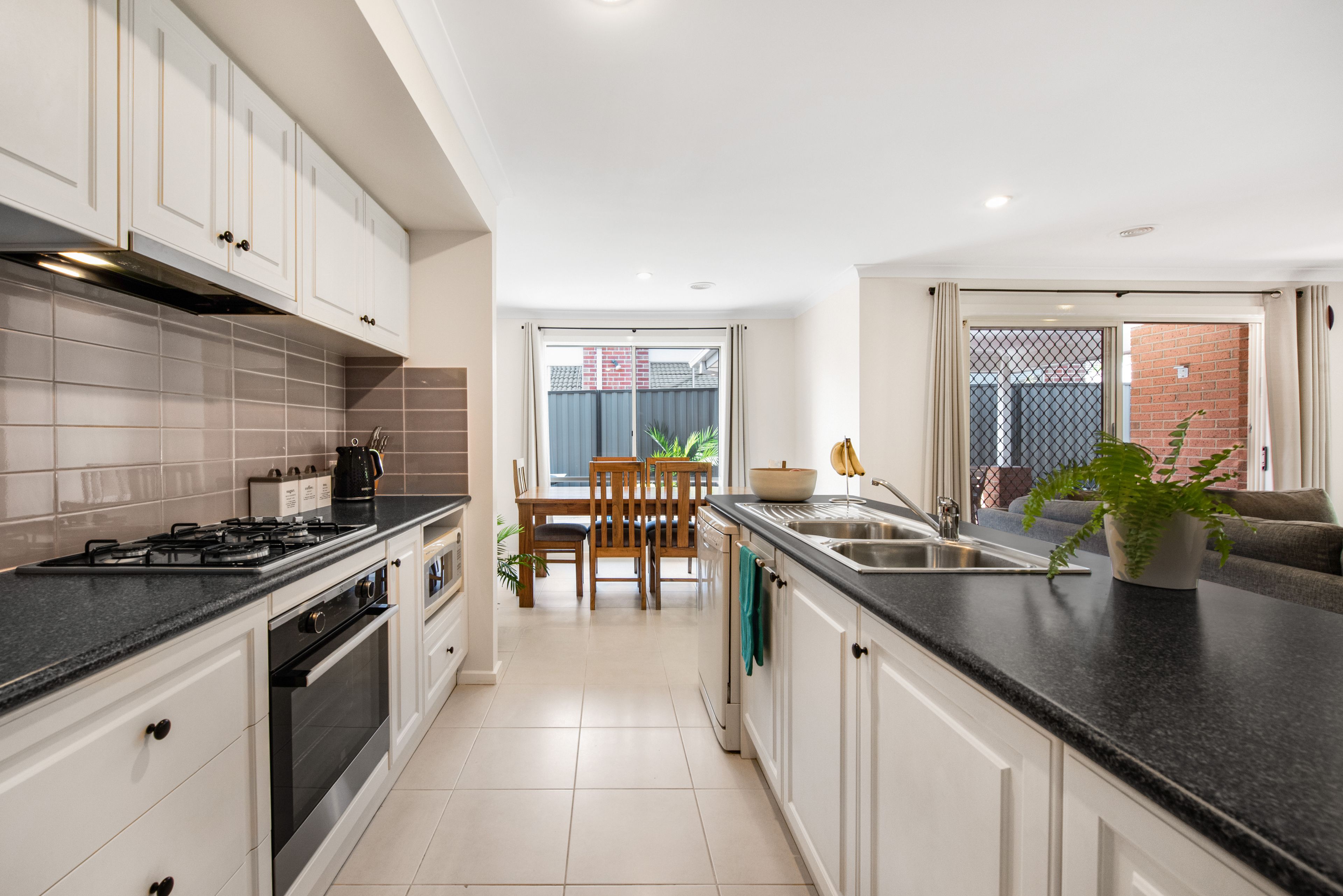 19 Caspian Chase, Pakenham, VIC 3810