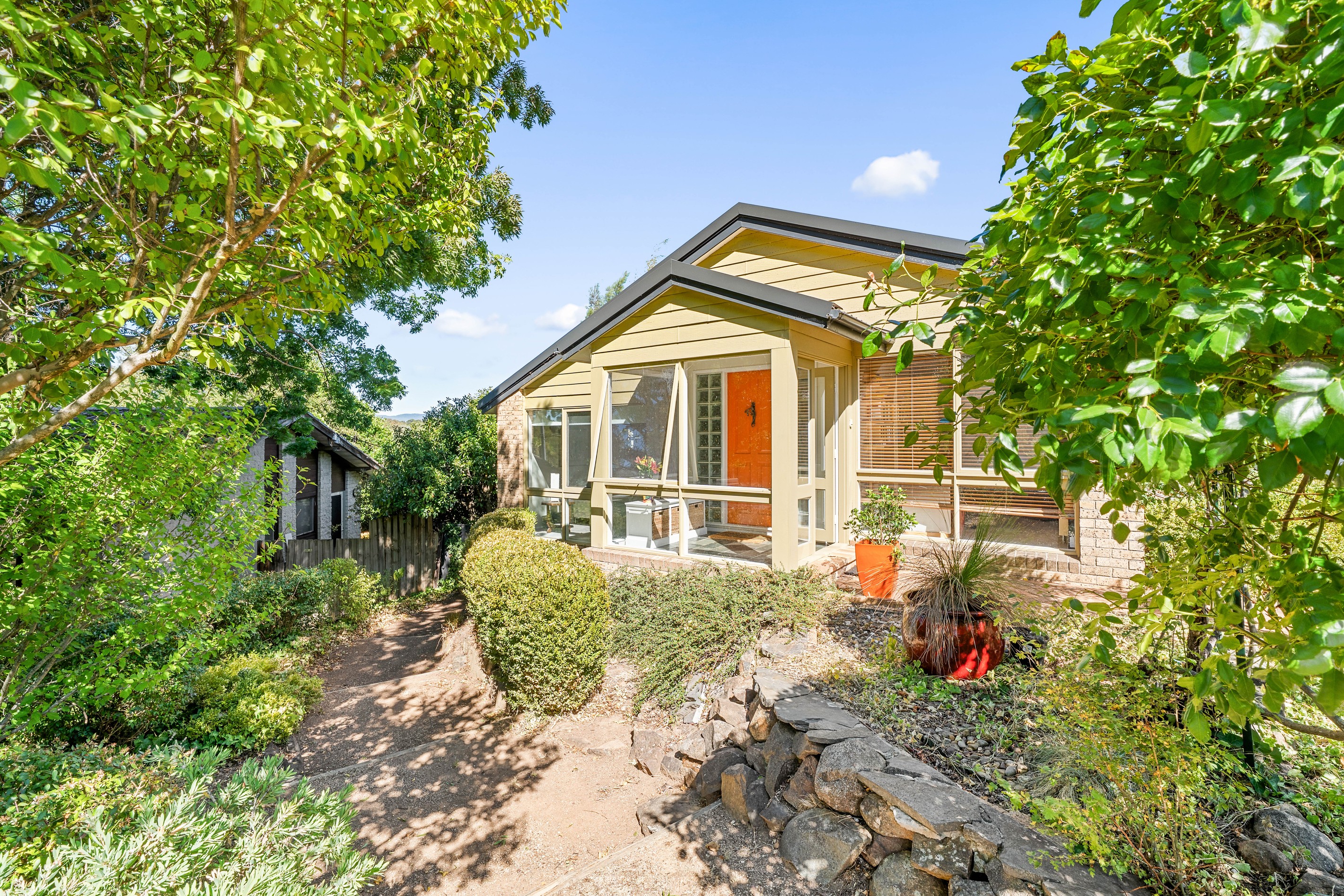 4 Harper Street, Macgregor, ACT 2615