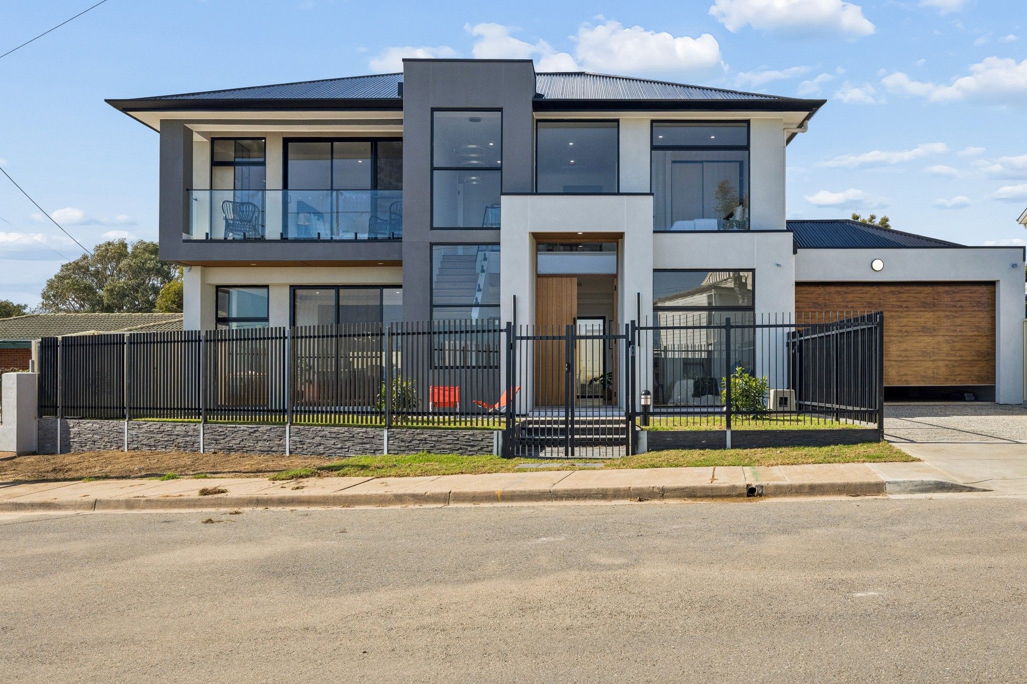 2B Hill Street — photo 3 of 29