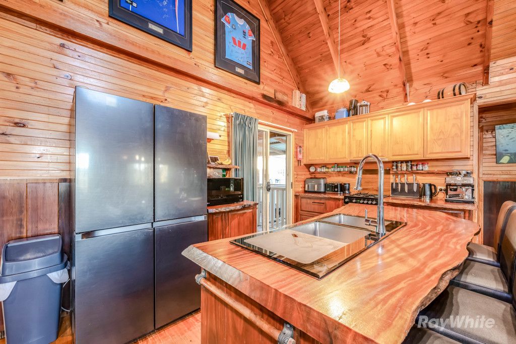 680 Horsecamp Road — photo 6 of 30