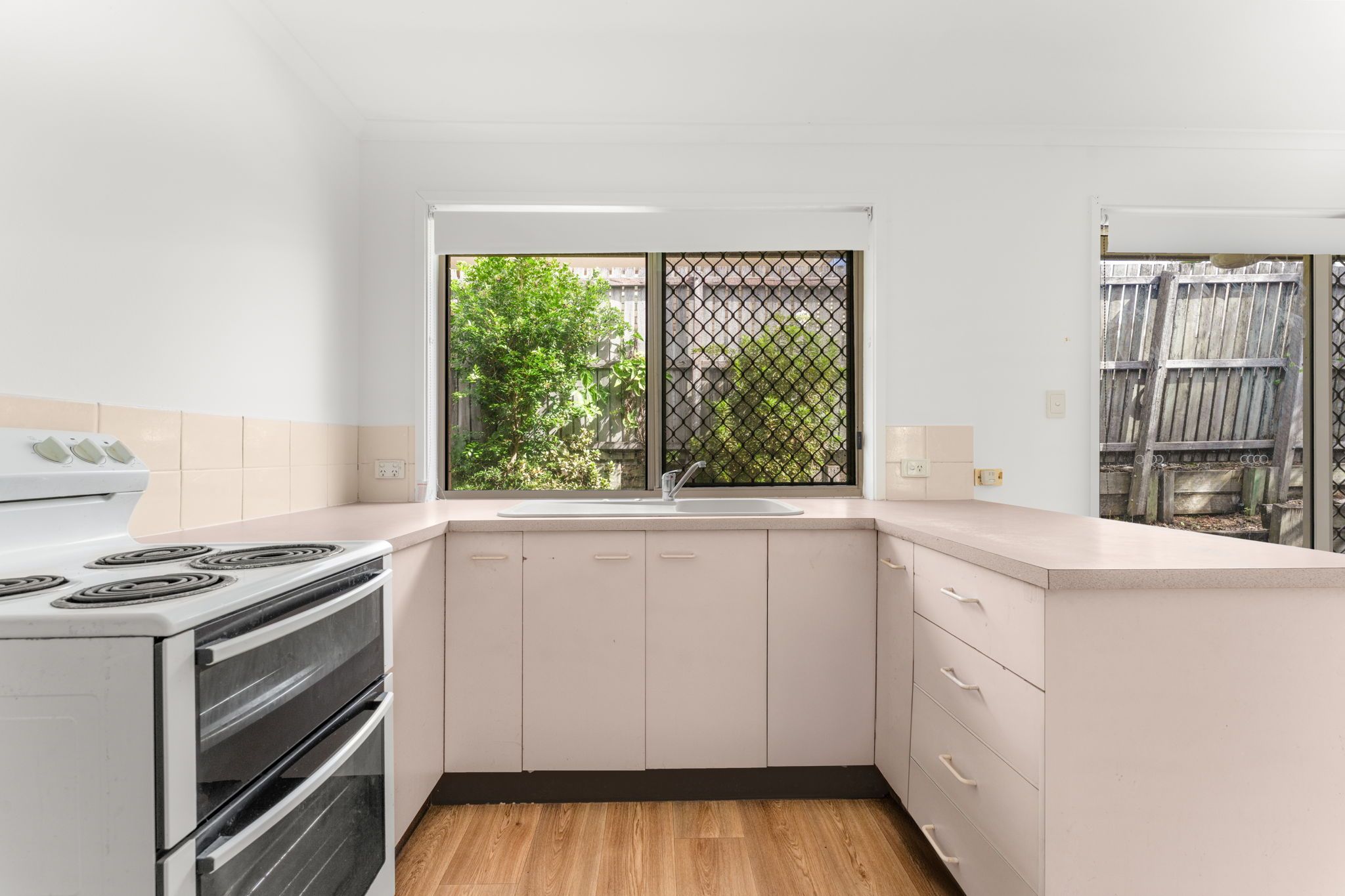 2/2 Iroquois Court, Brassall, QLD 4305