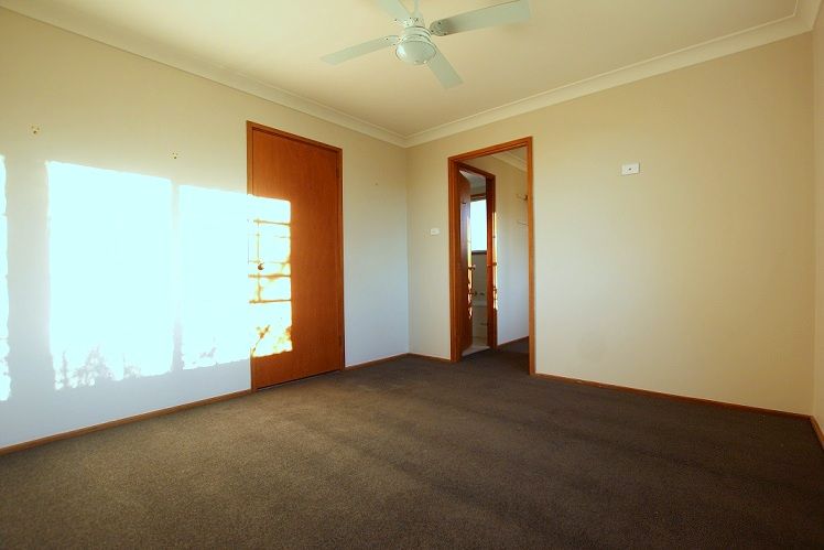 55 Clifford Crescent, Ingleburn, NSW 2565