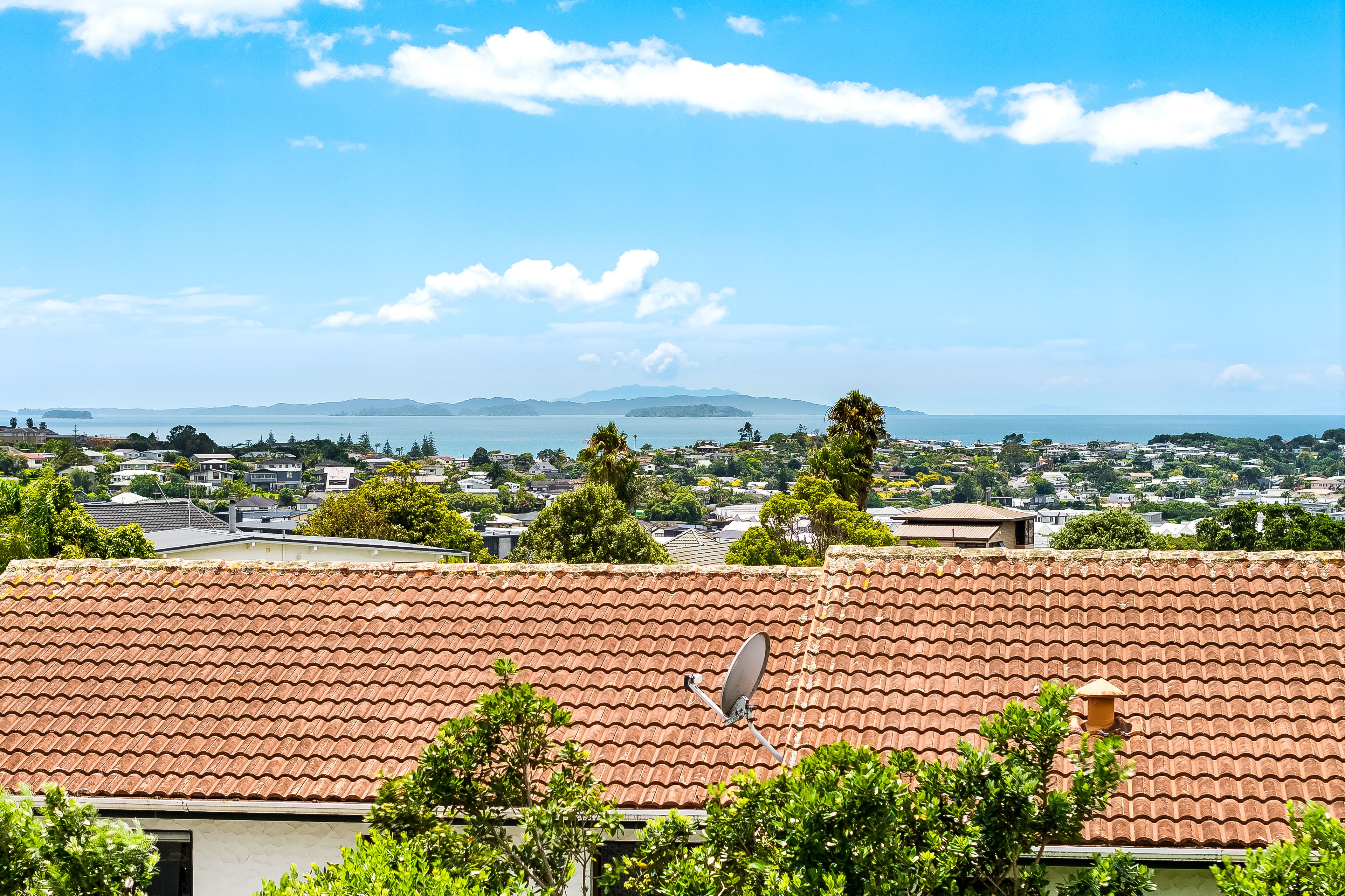 22 Whangaparaoa Road, Red Beach, Rodney