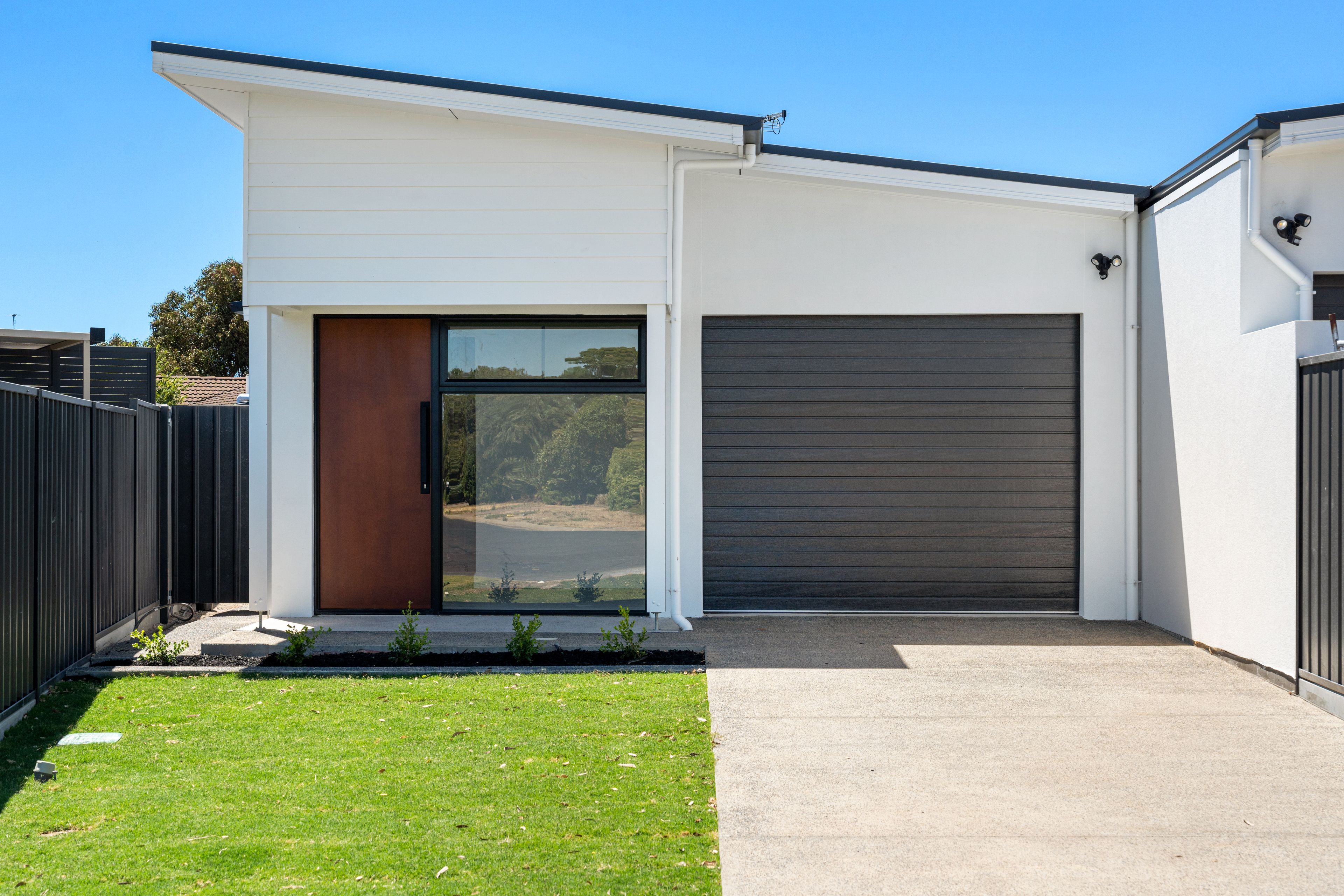 5 Monte Court, North Haven SA 5018