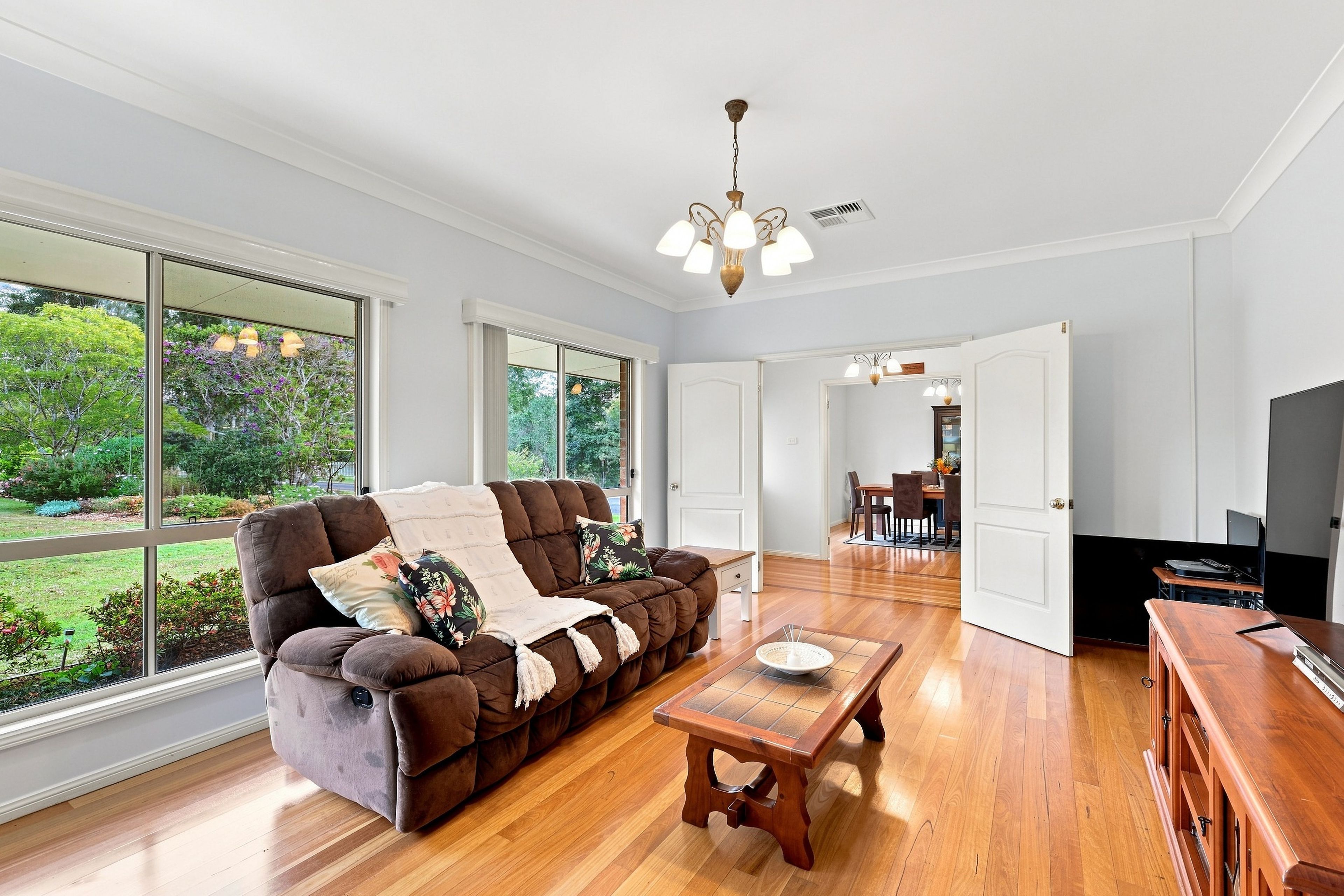 18 North Esk Drive — photo 5 of 17