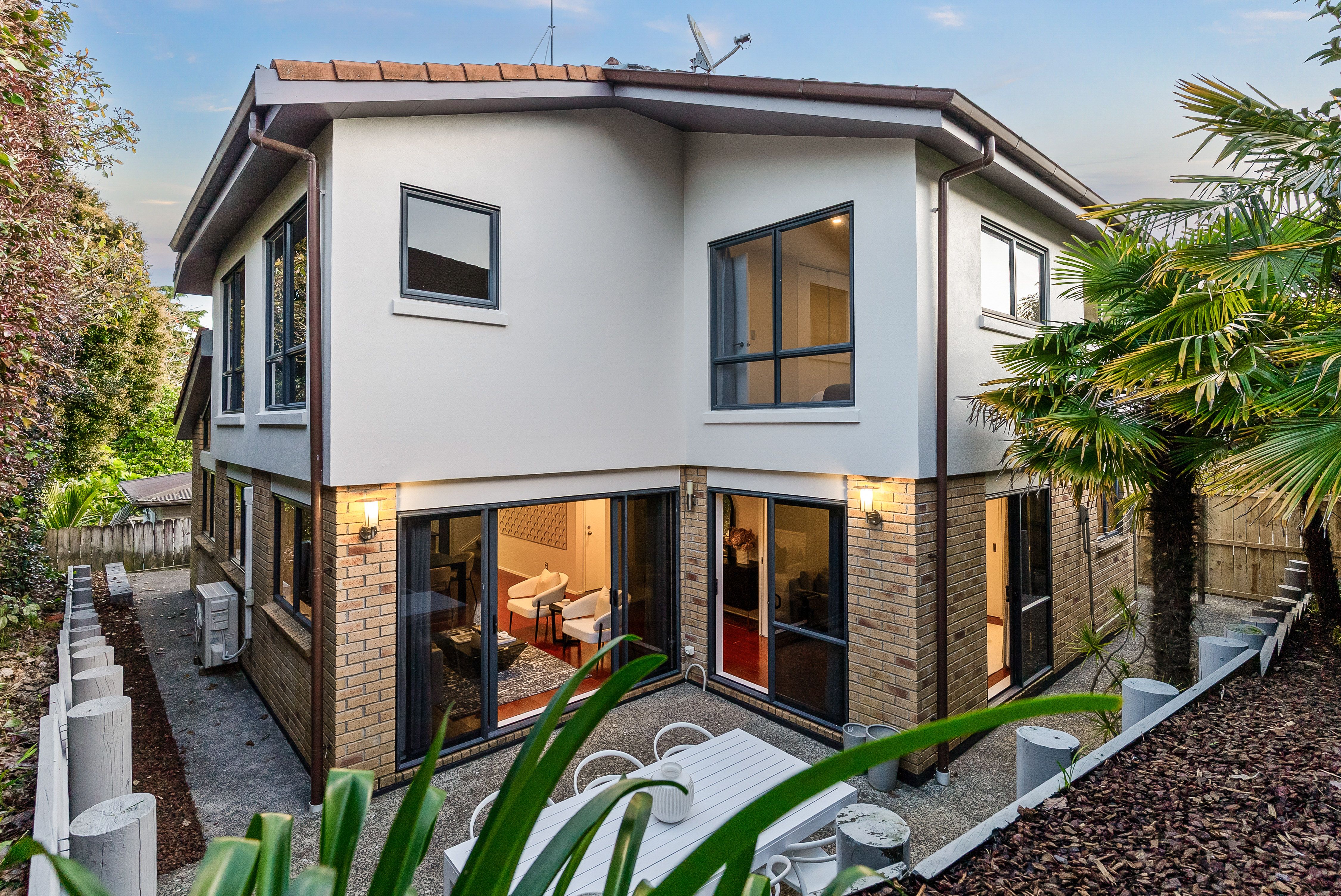 18B Howe Street, Howick, Manukau City