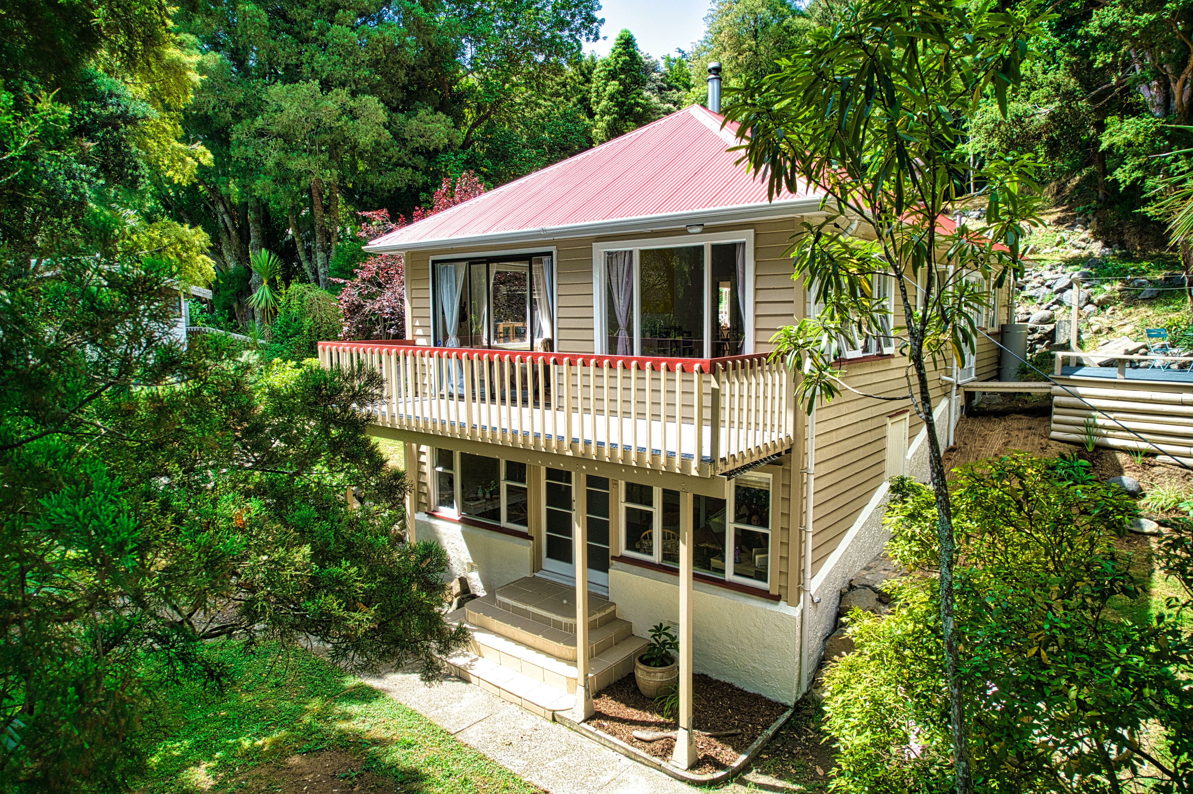 25 Western Road, Laingholm, Waitakere City