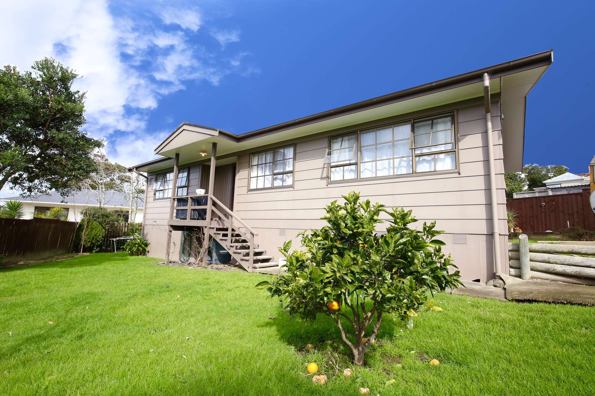 61 West Harbour Drive, West Harbour, Waitakere City Real Estate Ray