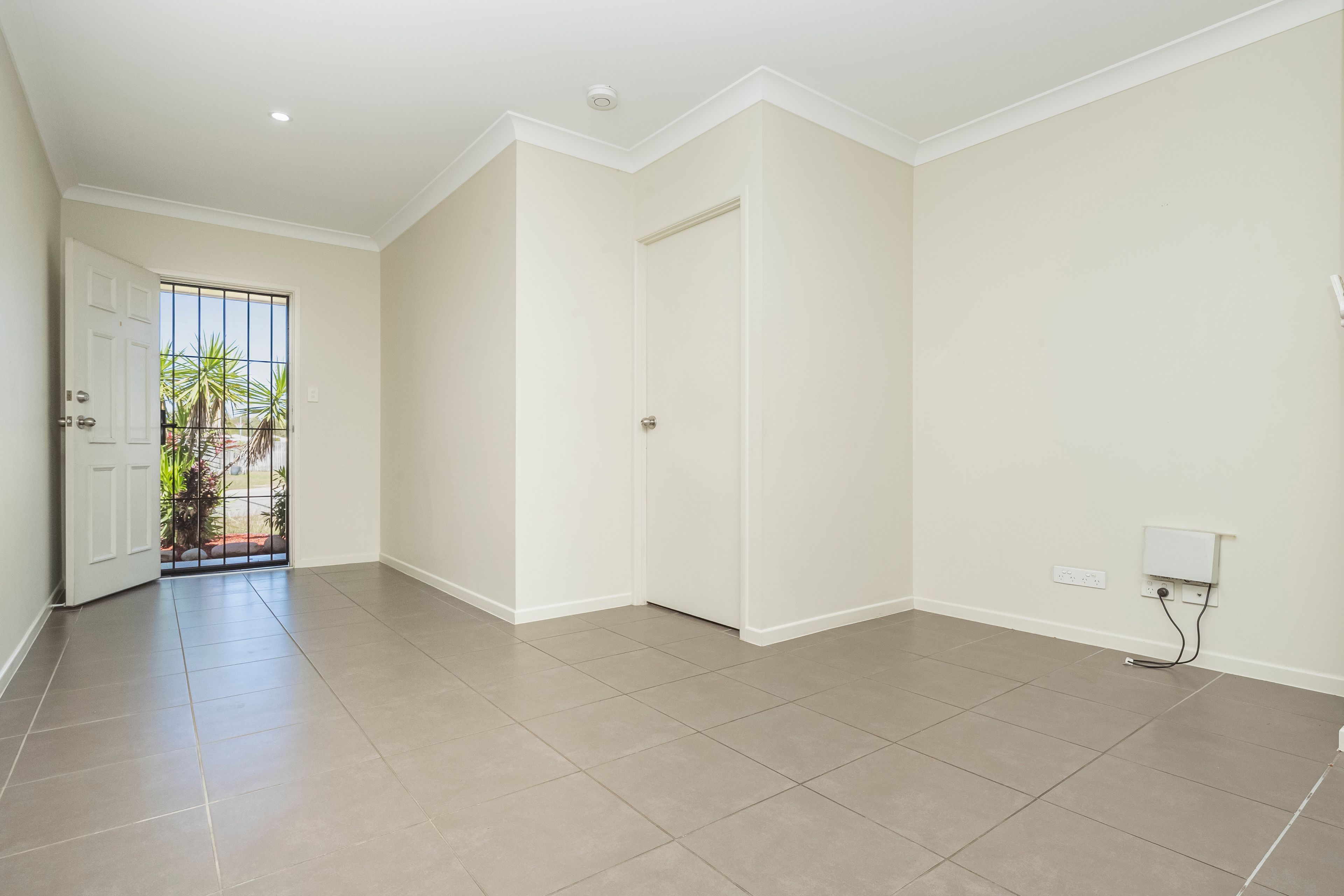 69 Kinnardy Street — photo 3 of 11