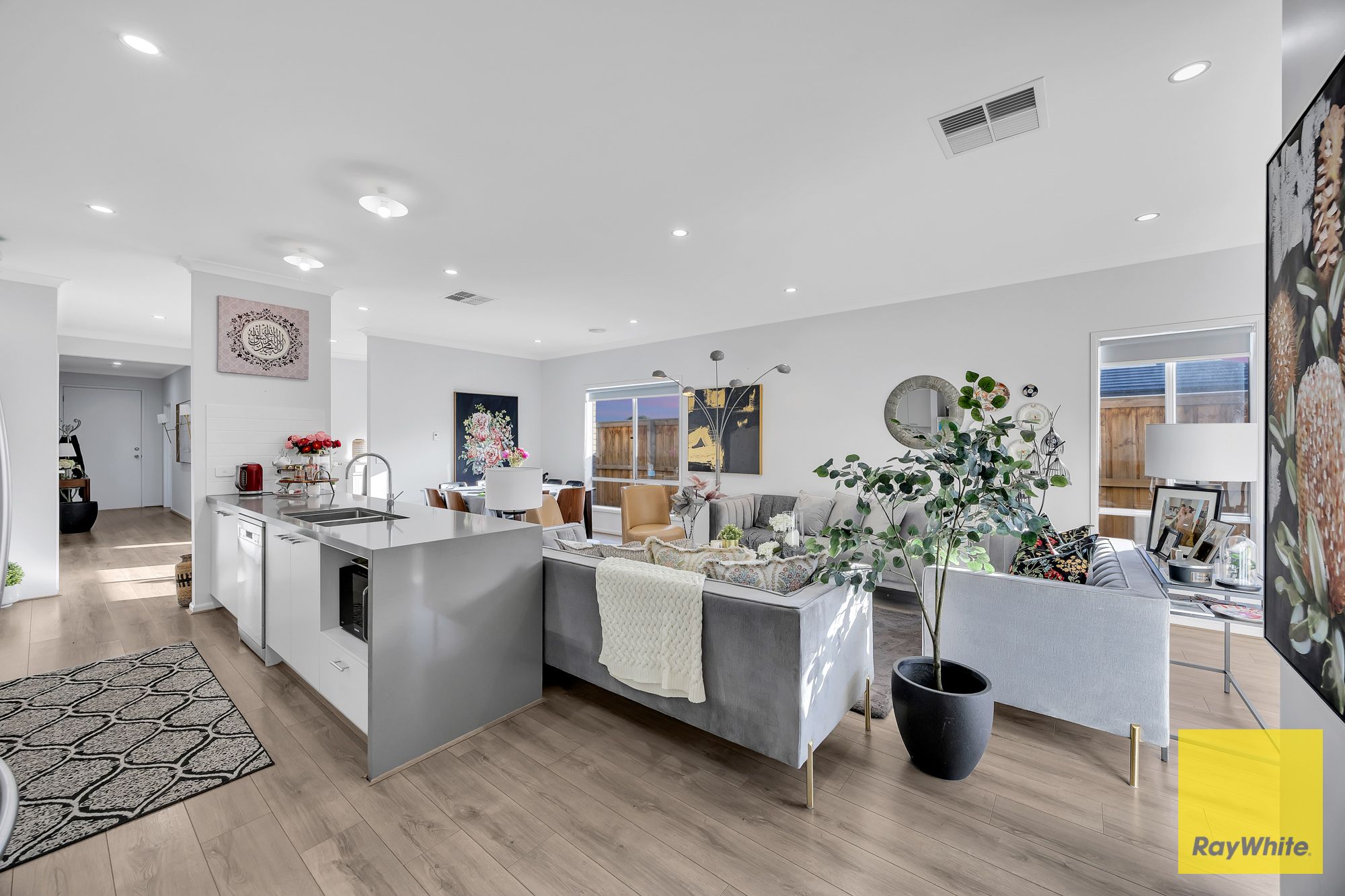 131 Arrowsmith Street — photo 10 of 24