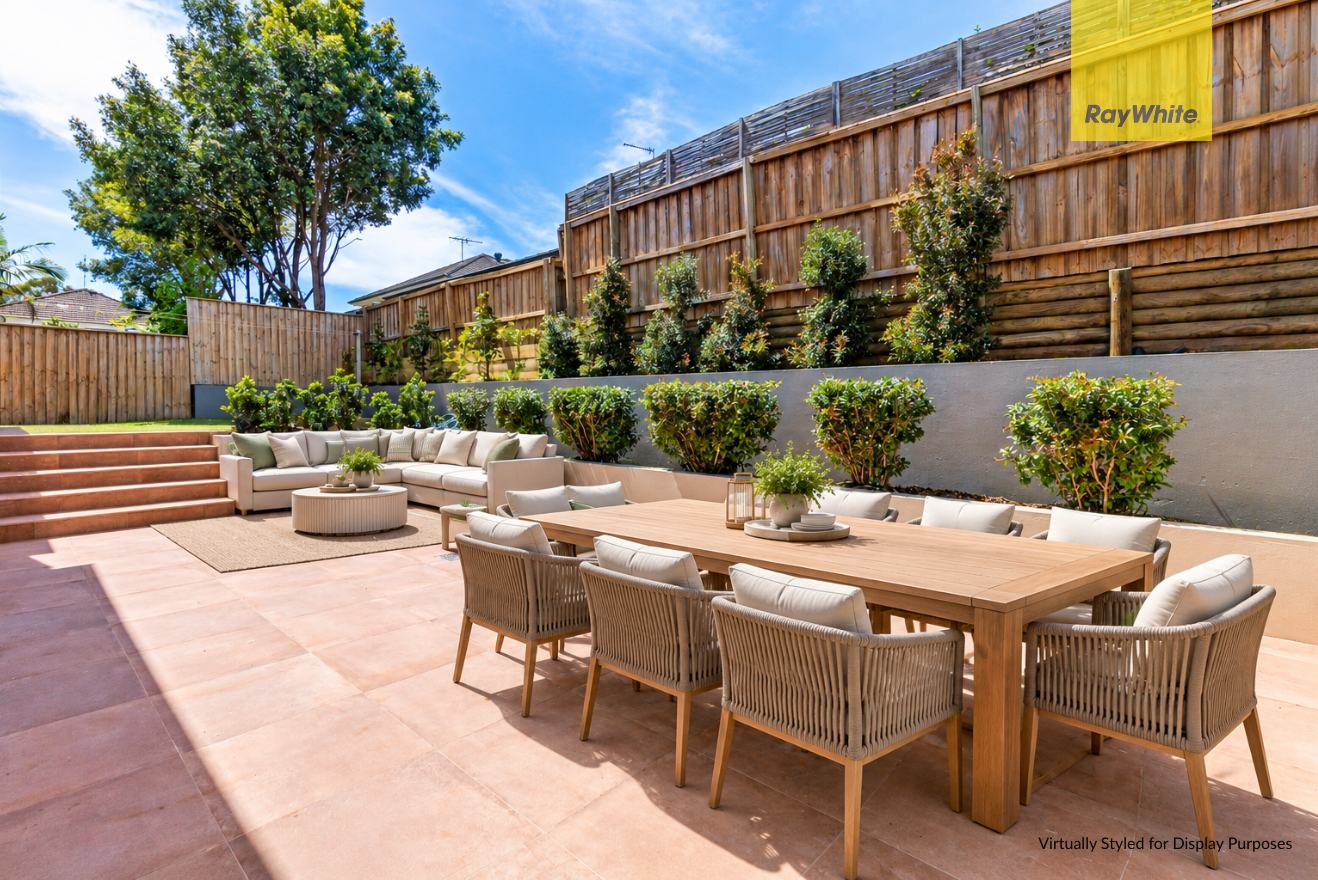 15 Valenti Crescent — photo 11 of 18