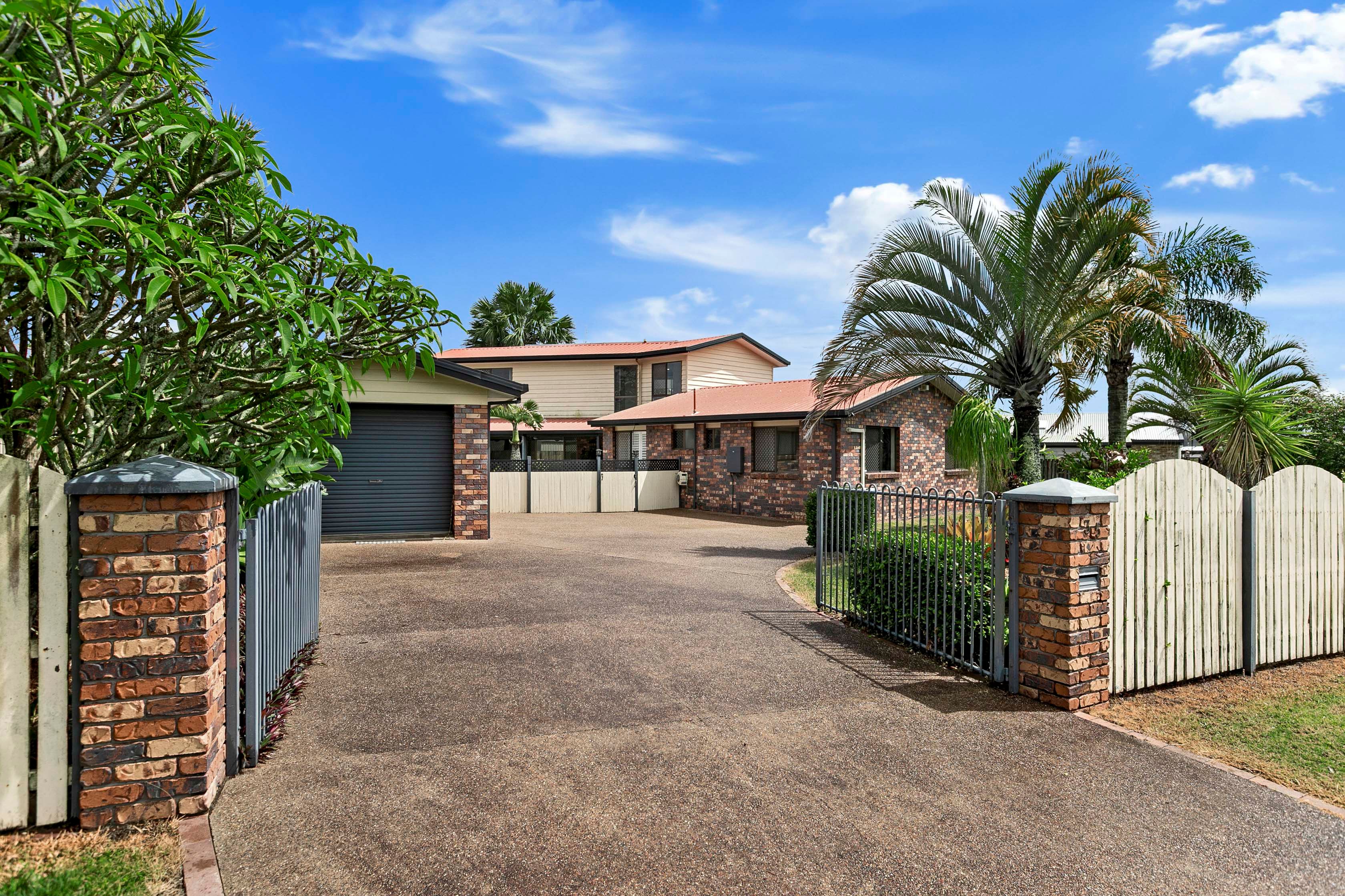35 Ian Avenue, Kawungan, QLD 4655