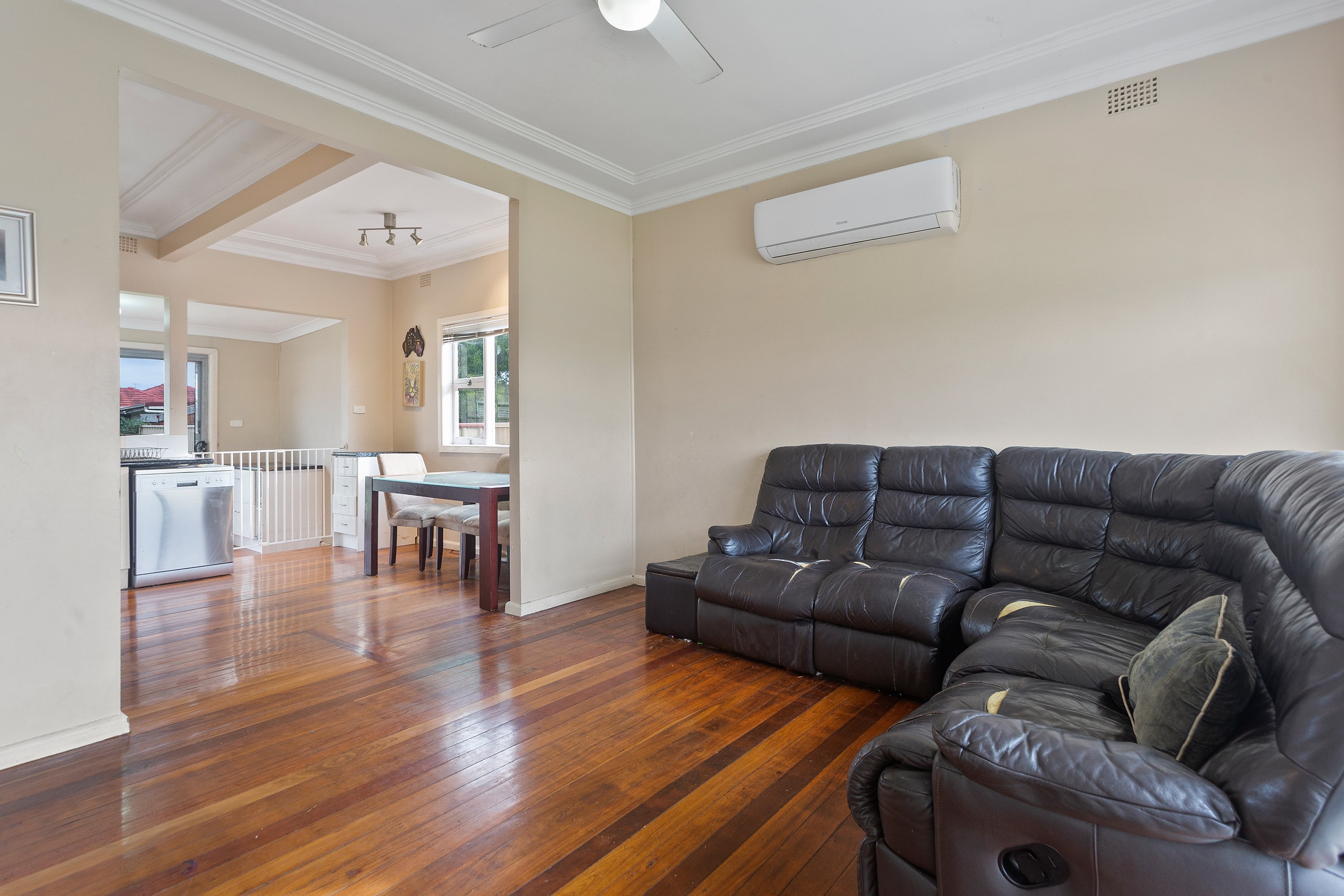 298 Shellharbour Road, Barrack Heights, NSW 2528