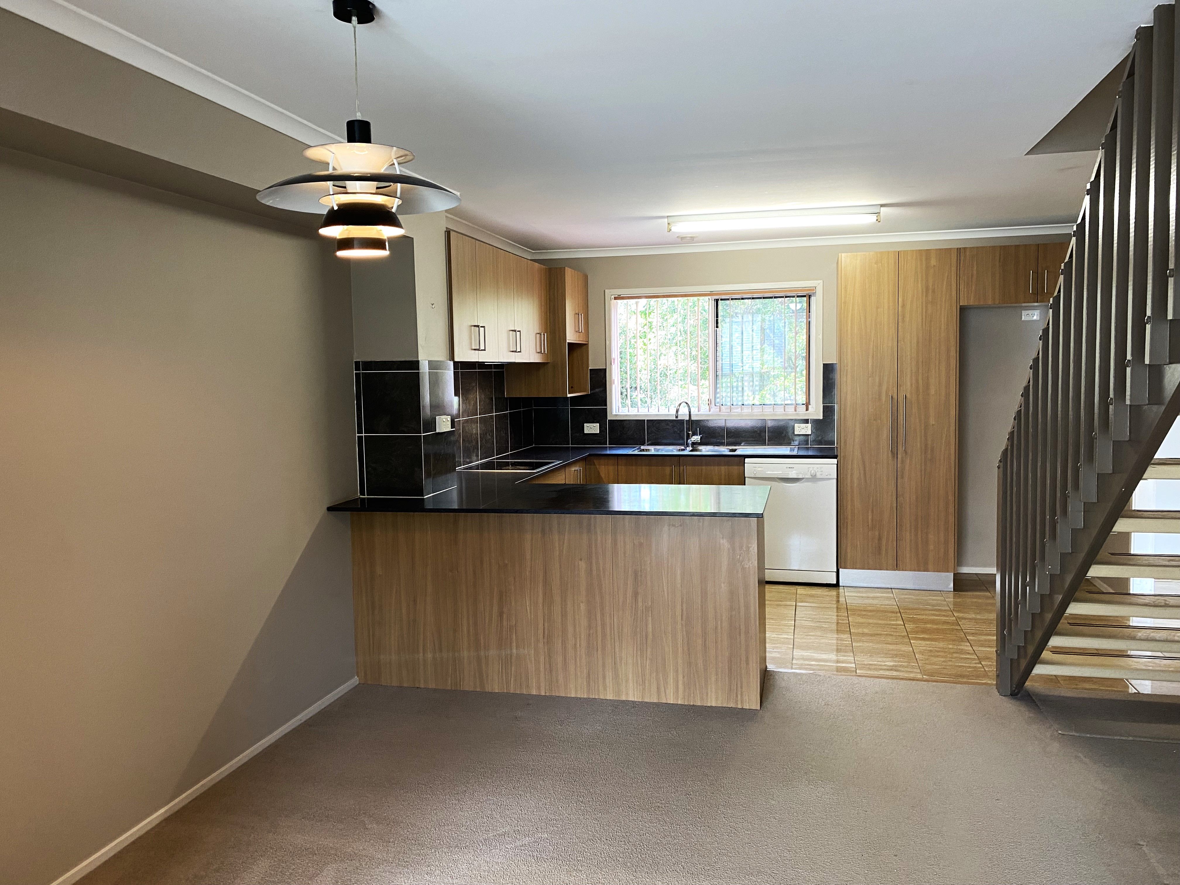 27-1596-wynnum-road-tingalpa-qld-4173-sold-townhouse-ray-white