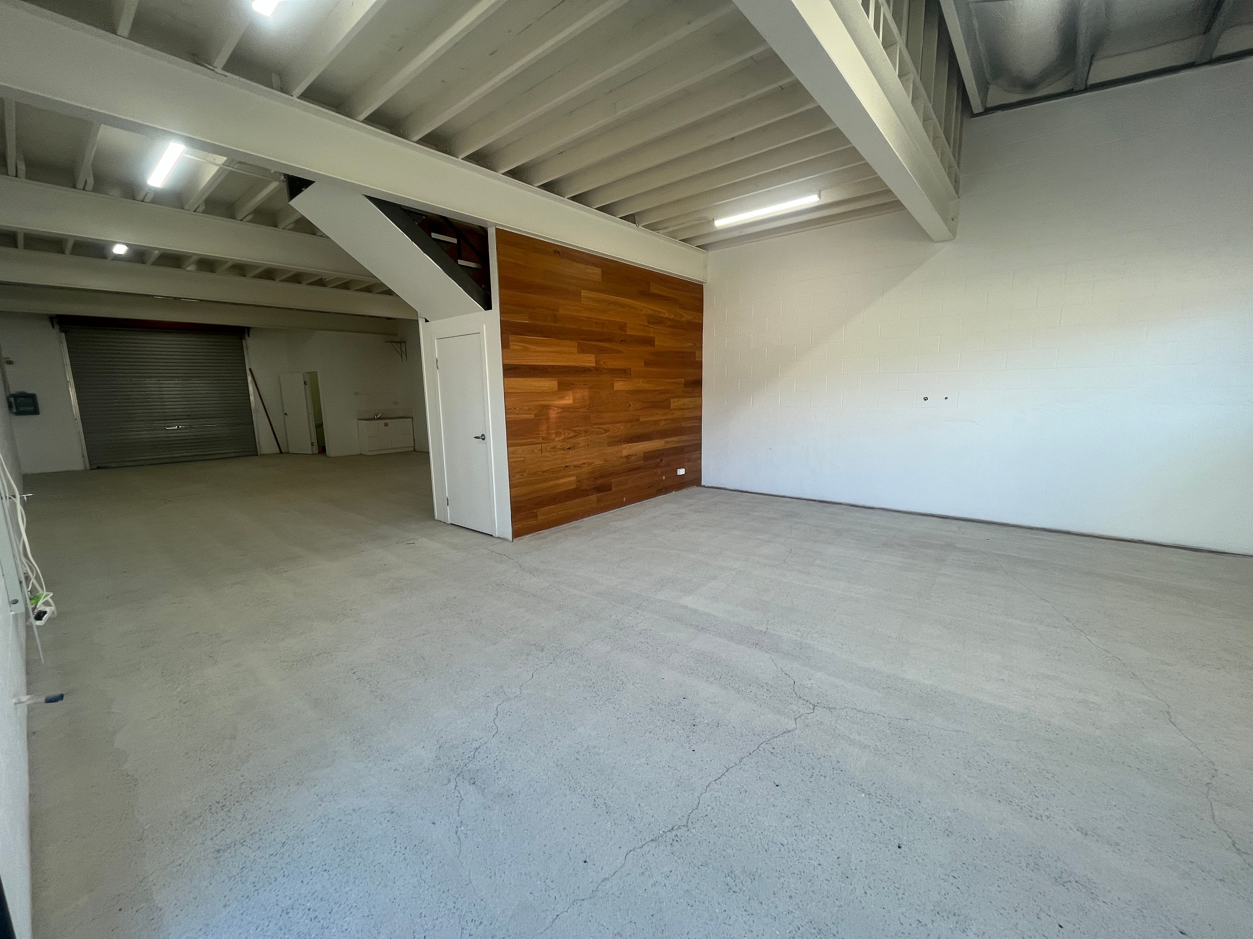 8b Commerce Close, Cannonvale, QLD 4802