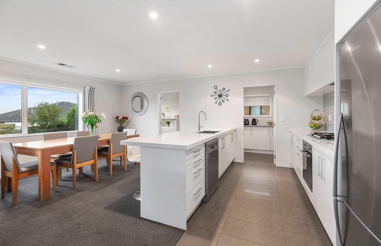 2 St Vincent Terrace, Grenada Village, Wellington City