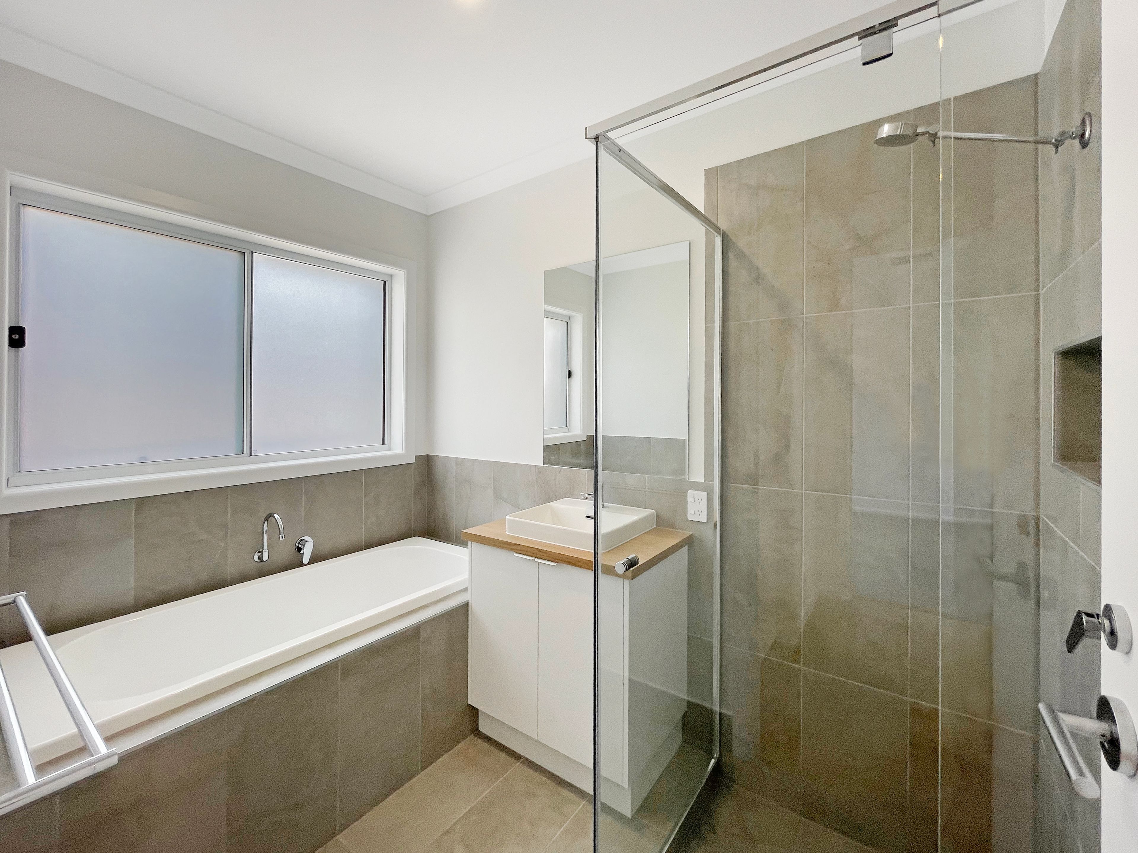 19 Ambridge Avenue — photo 8 of 11