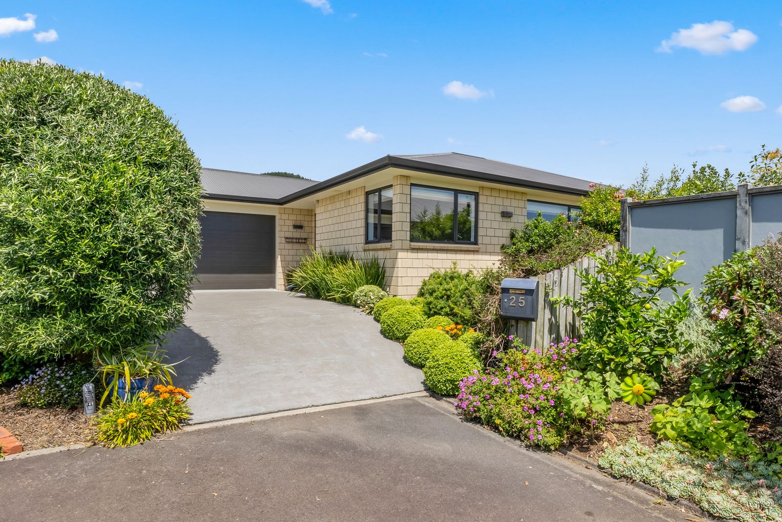 25 Jade Lane, Paraparaumu, Kapiti Coast District 5032 Sold House