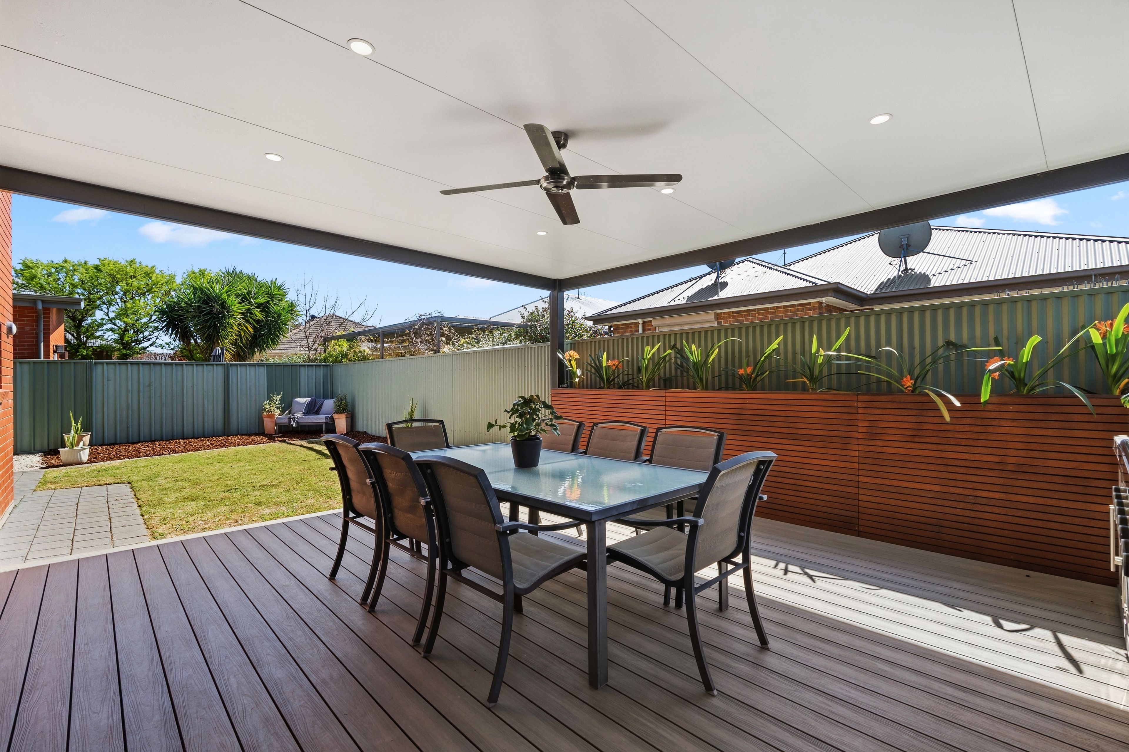 8 Sugarloaf Lane, Mawson Lakes, SA 5095