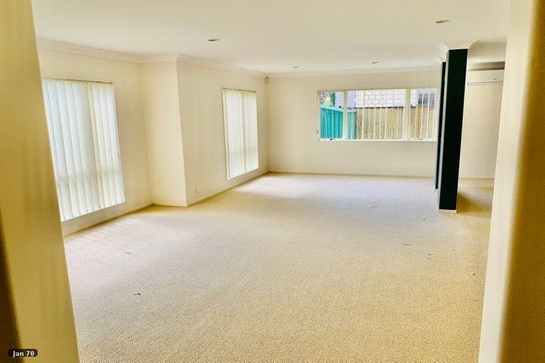 15 Stonebrooke Lane, Dannemora, Manukau City