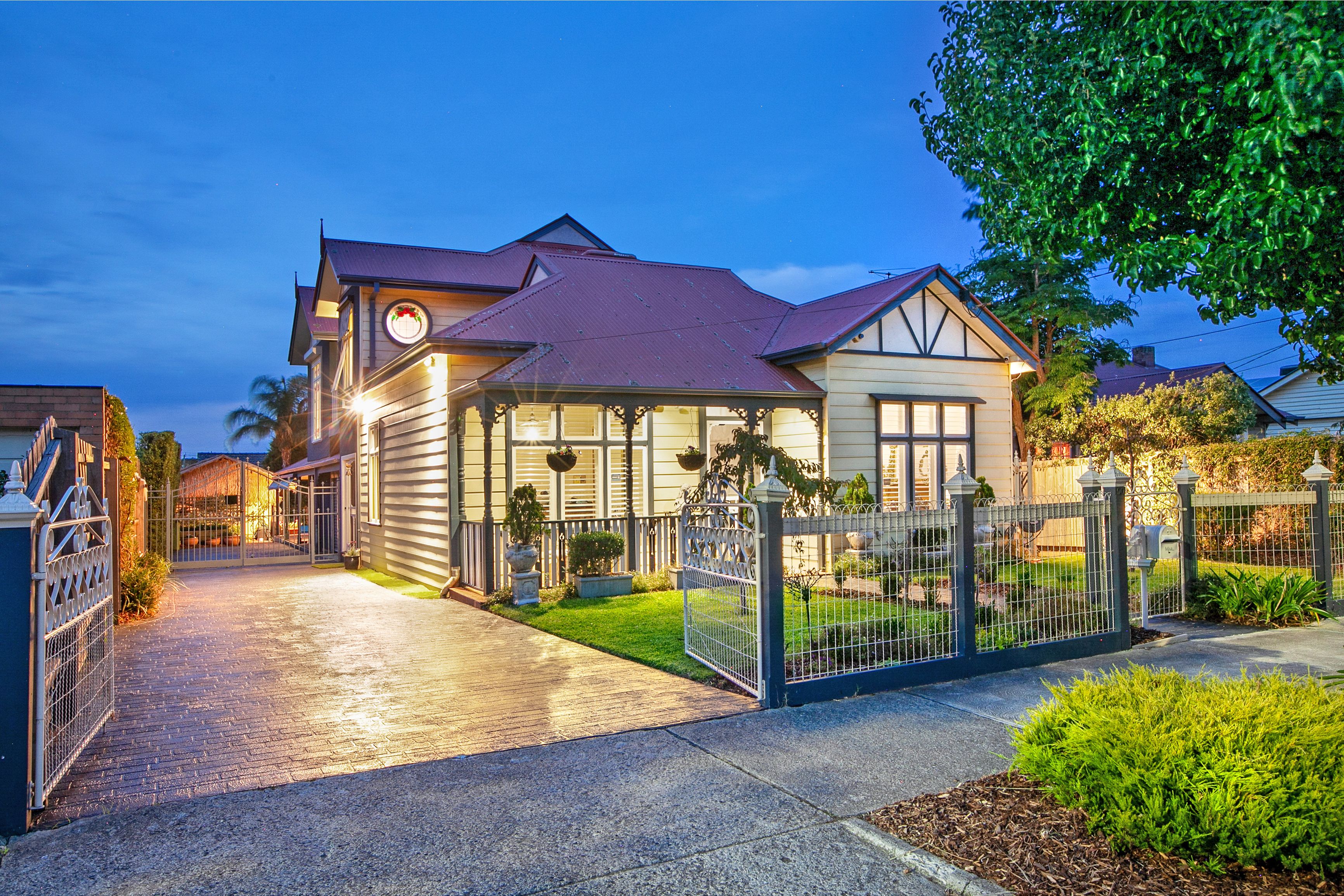 90 Thackeray Road, Reservoir, VIC 3073