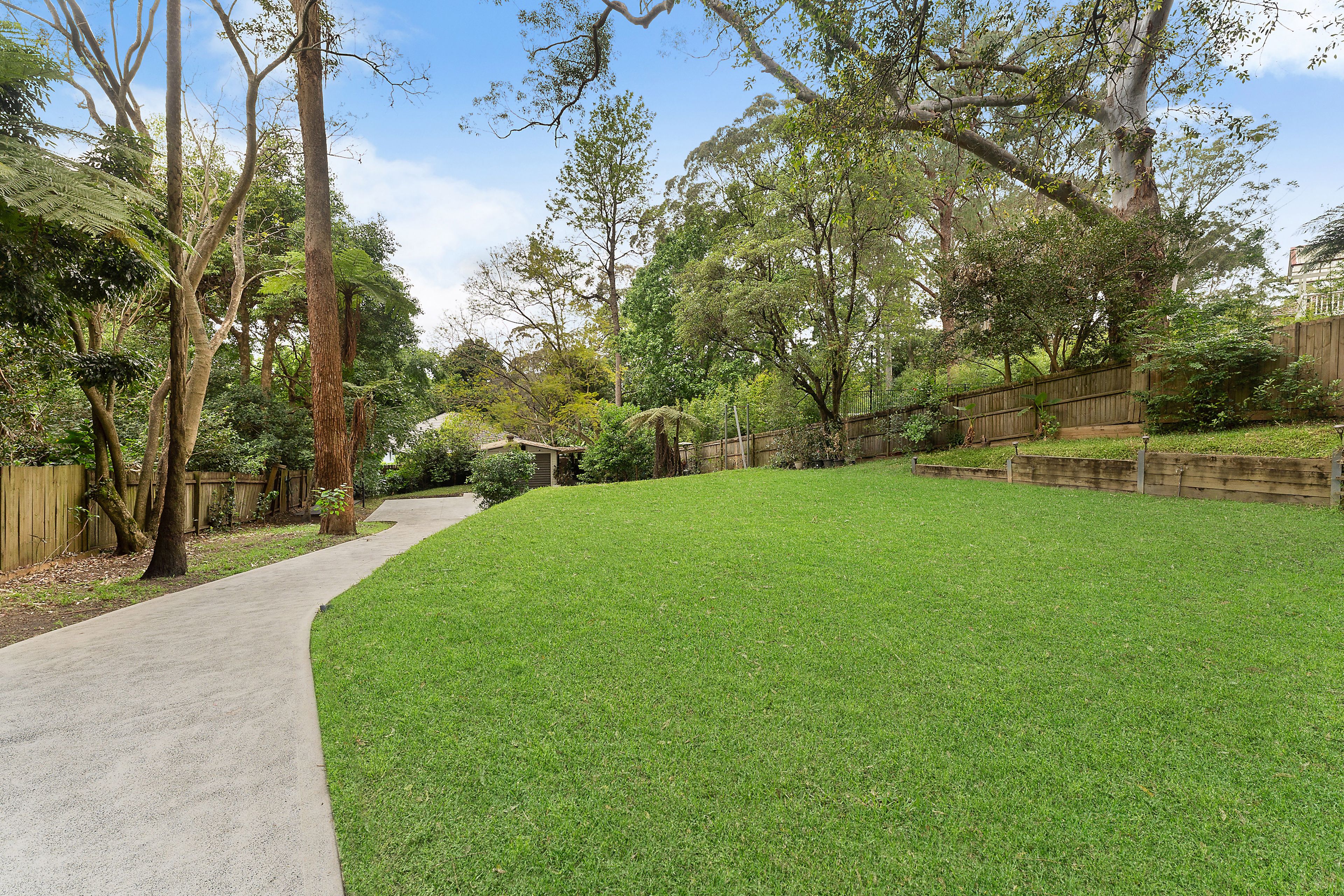 8 Hamilton Parade, Pymble, NSW 2073