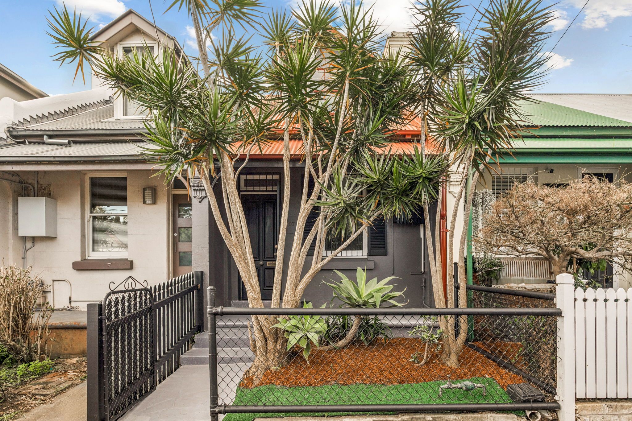 107 Darley Street — photo from Ray White Surry Hills