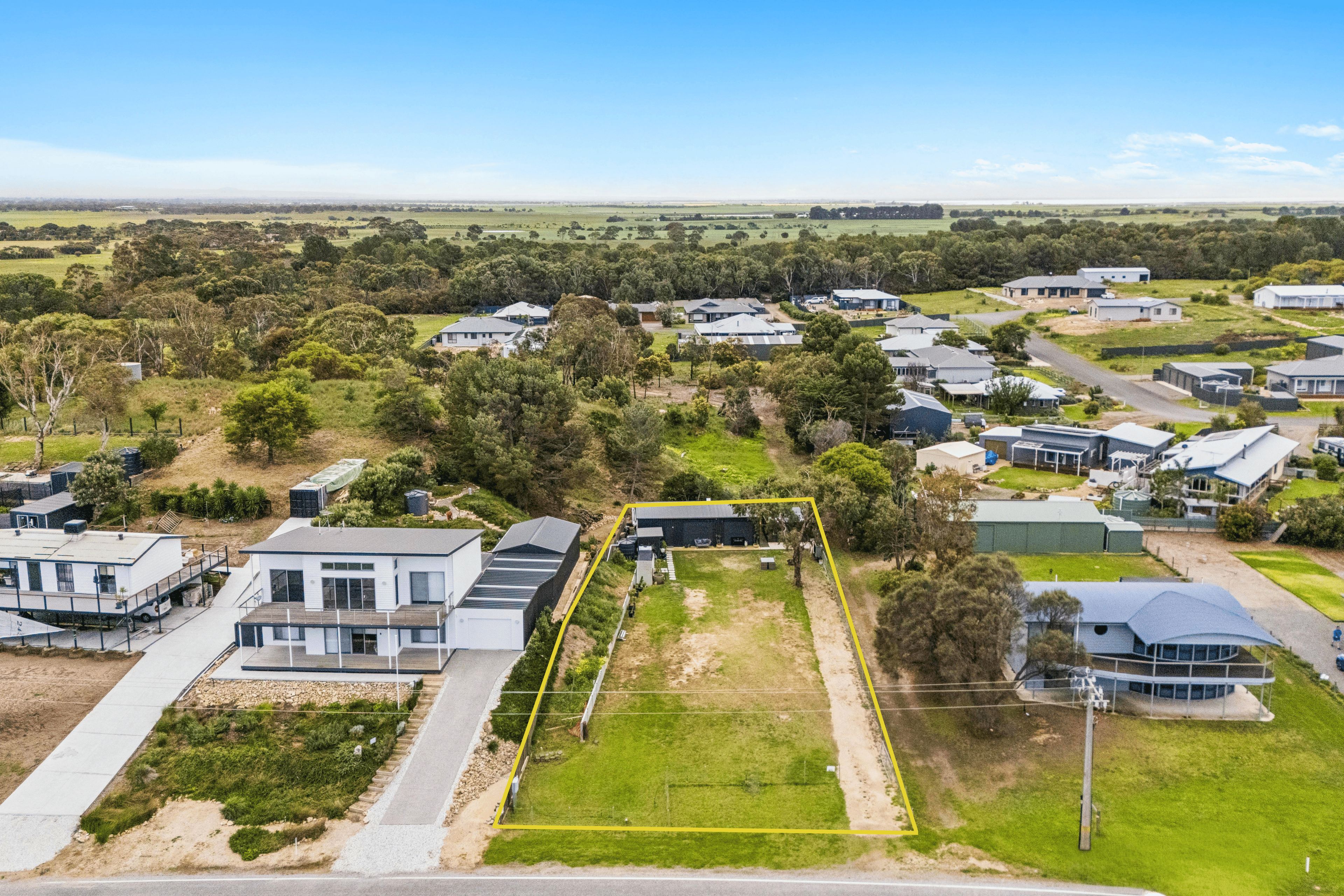 41C Alexandrina Drive — photo 15 of 16