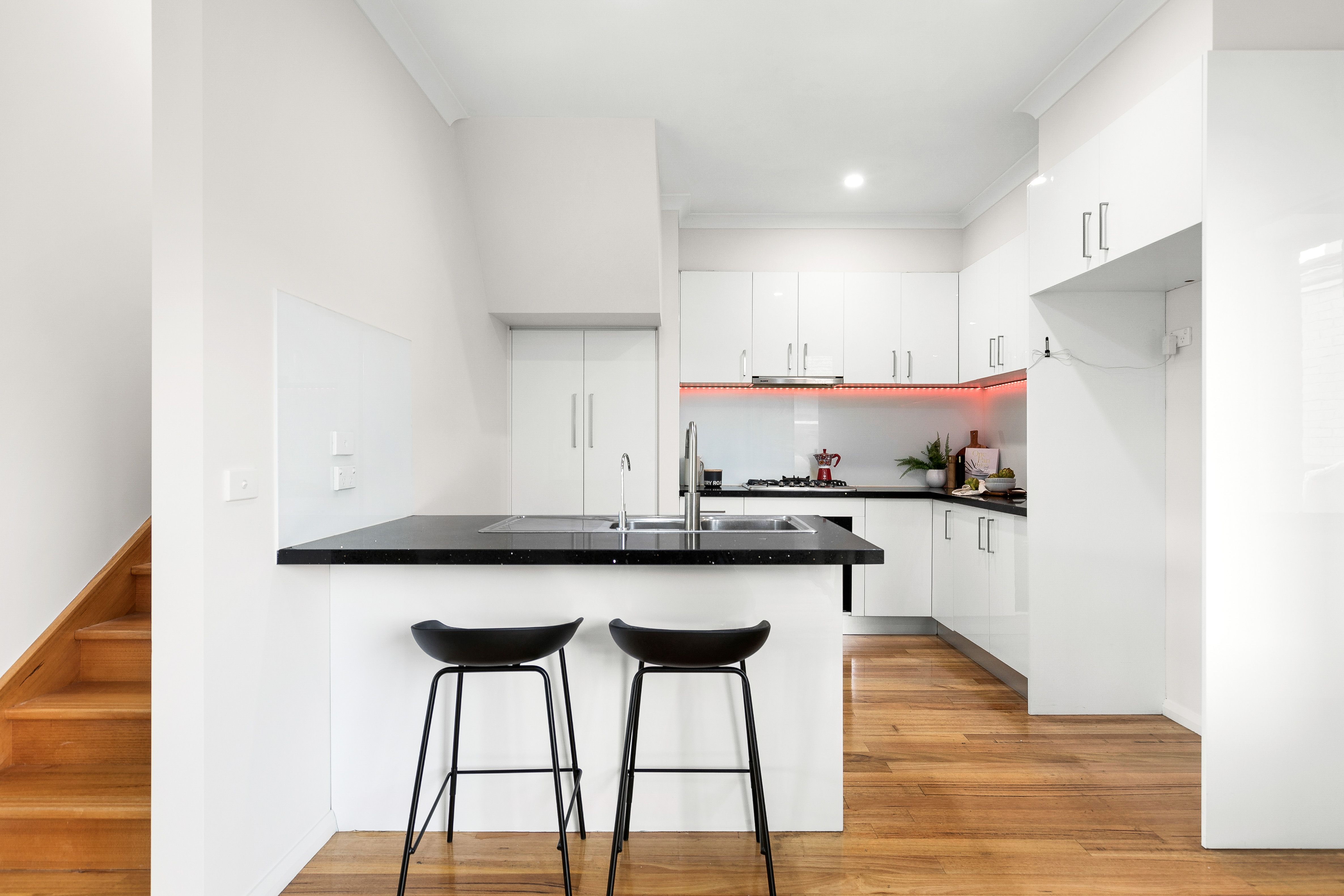 1/55 Graham Street — photo 5 of 20