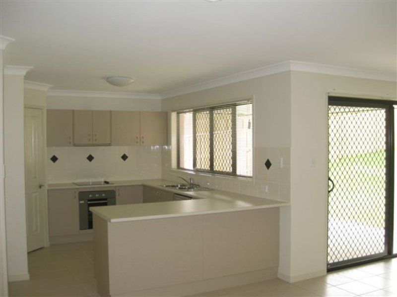 100 Ingles Drive, Redbank Plains, QLD 4301