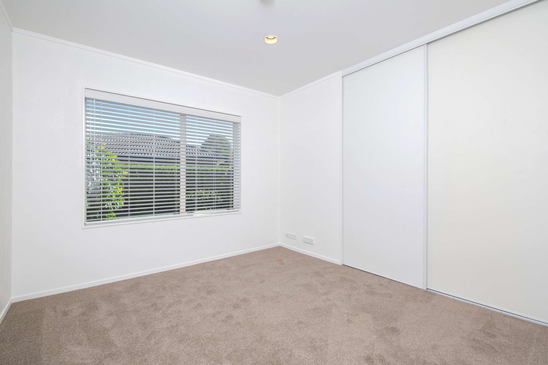 18 Davington Way photo 6