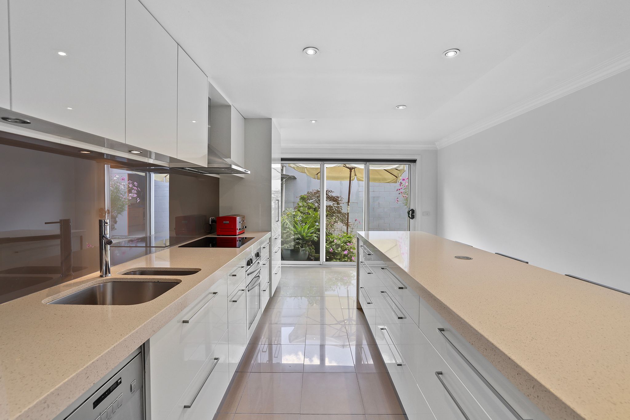 135 Princes Way — photo 4 of 24