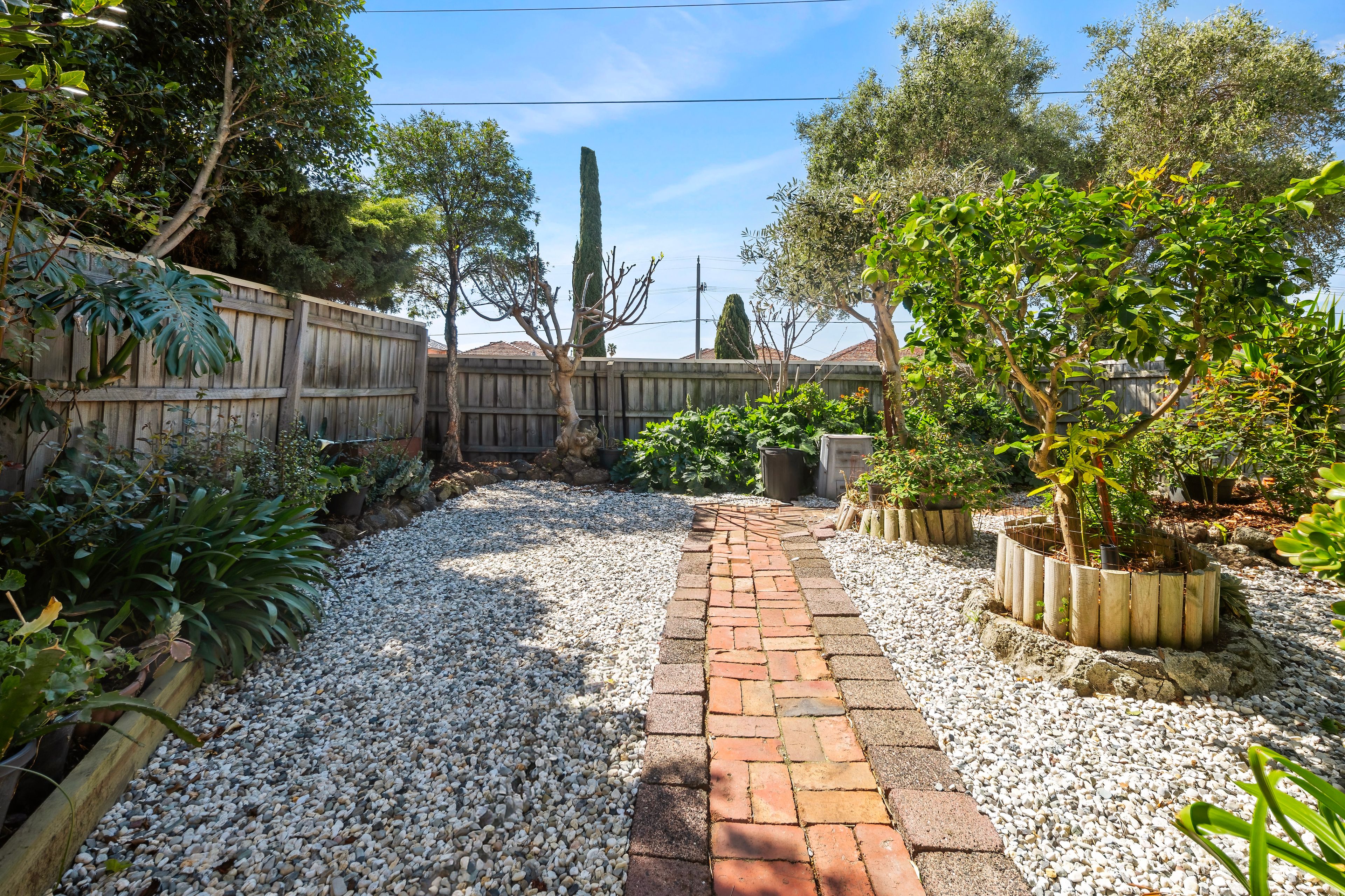 5 Barry Road — photo 15 of 21