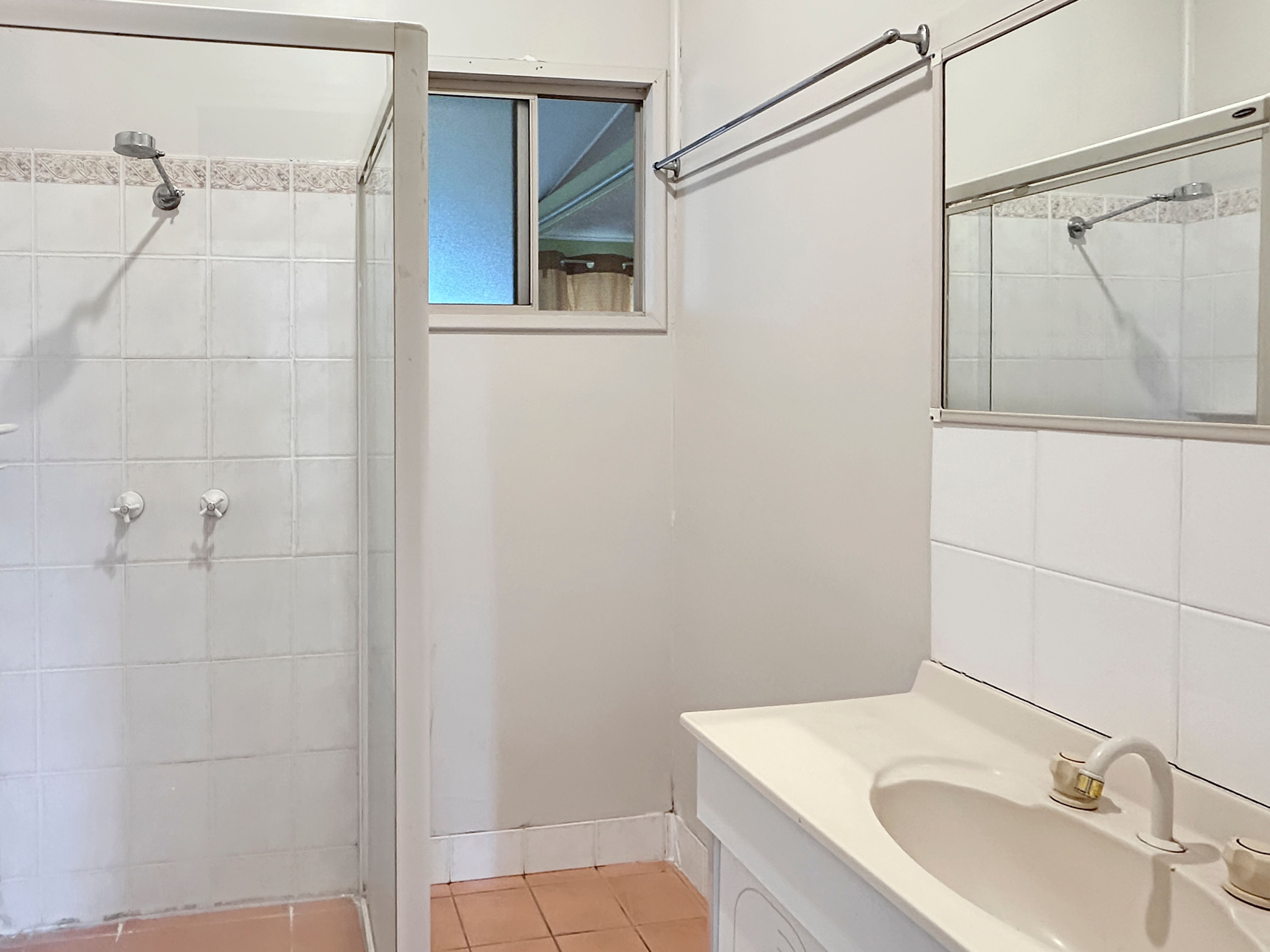 195 Walker Street — photo 9 of 13