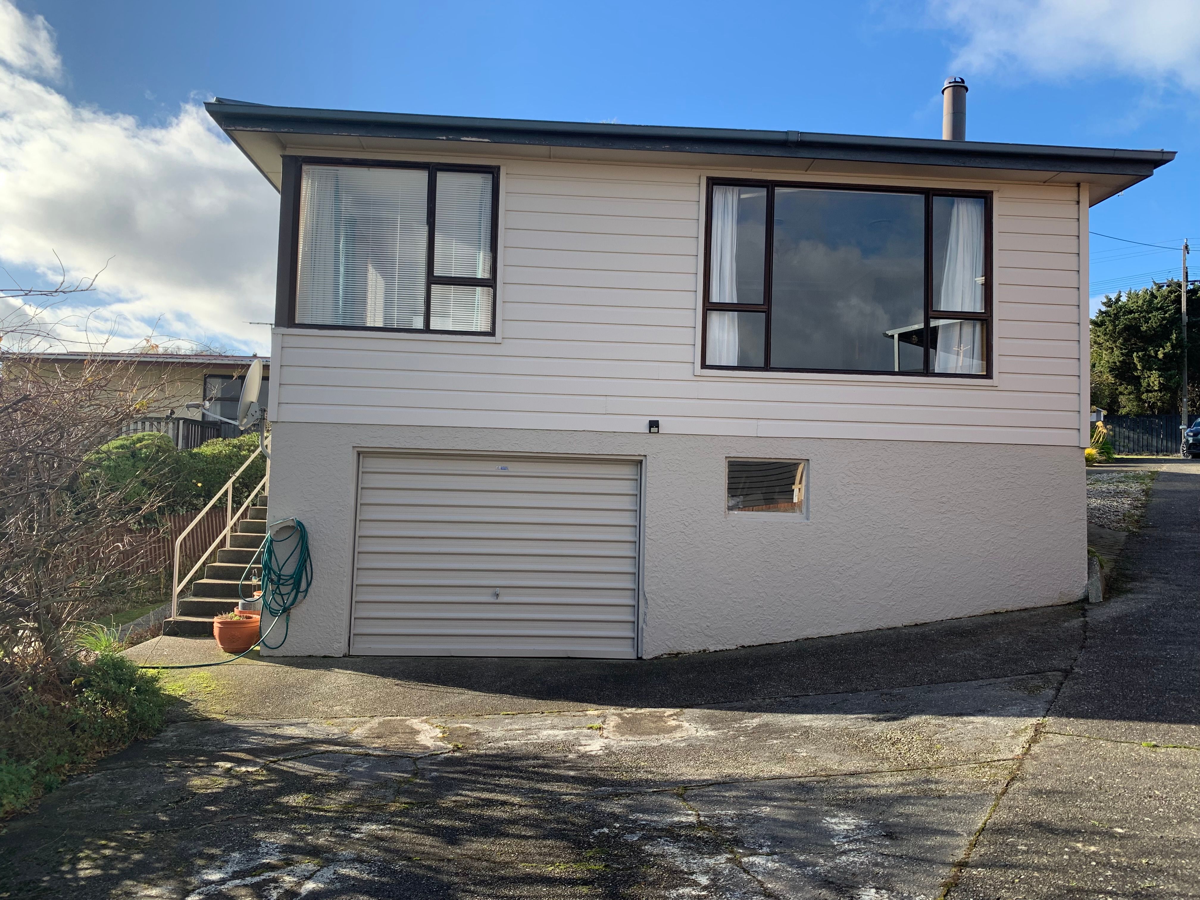 17 Harwich Street, Balclutha, Clutha District 9230 House for Sale