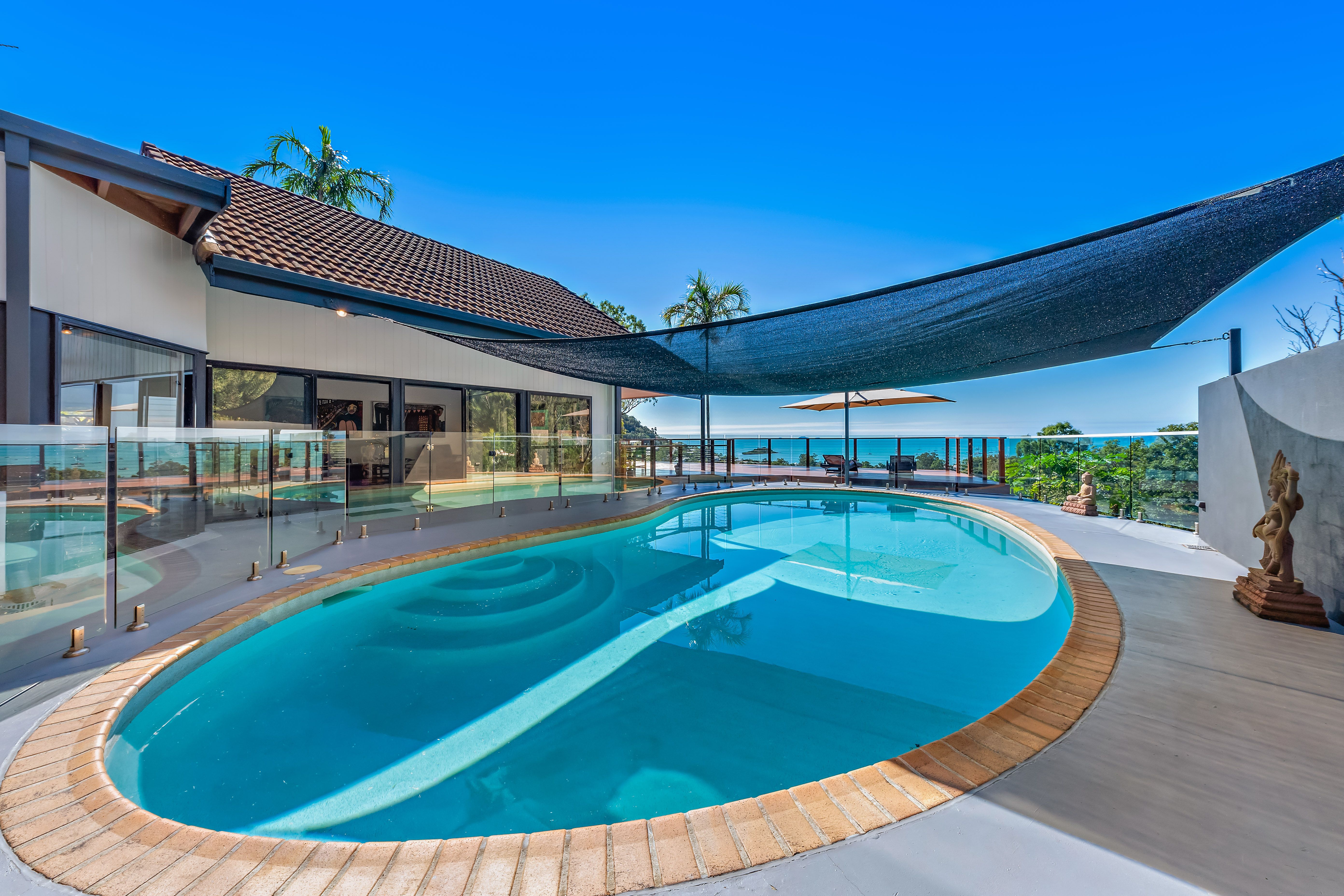 9 Illawong Street, Cannonvale, QLD 4802