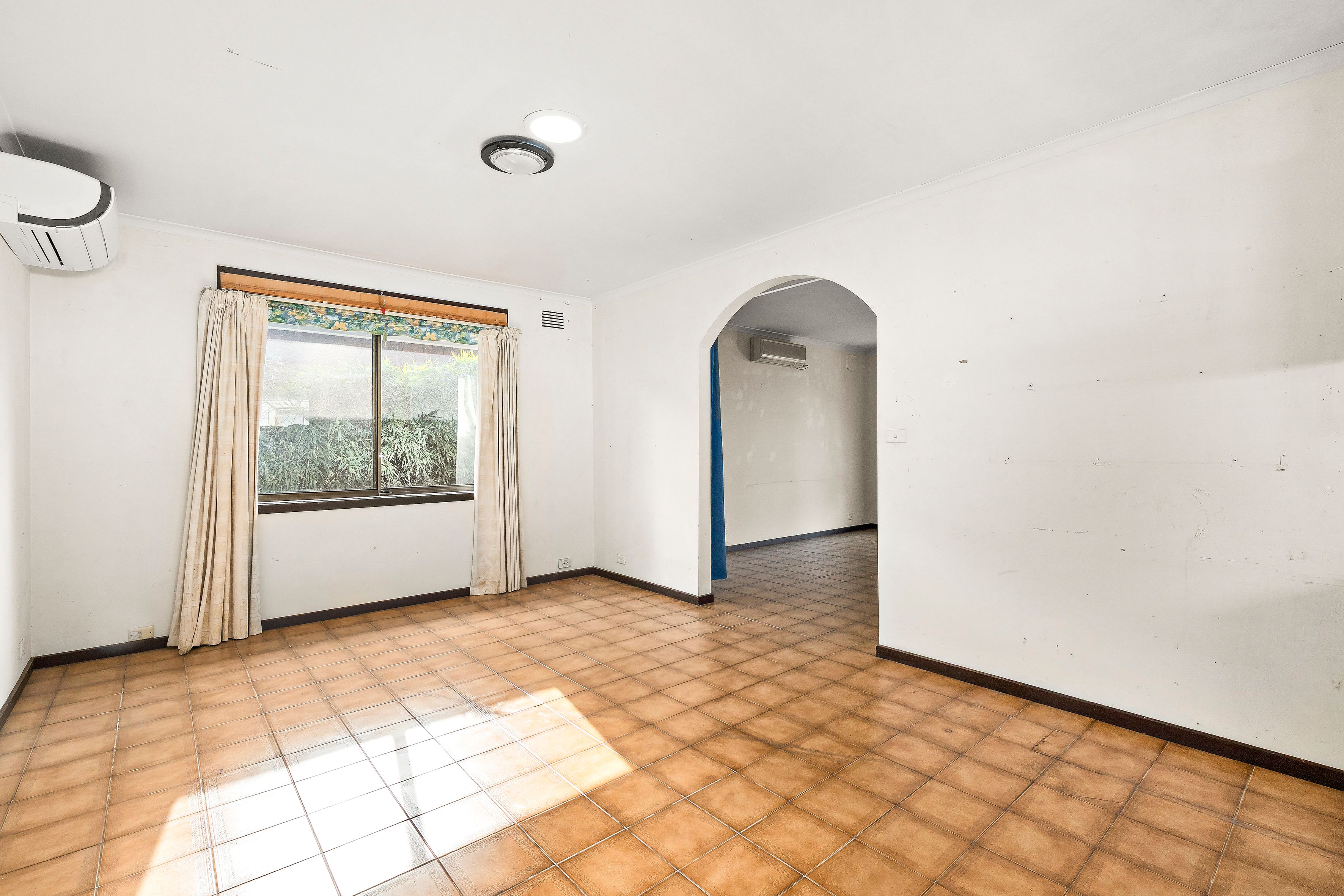 43 Sparks Avenue — photo 6 of 16