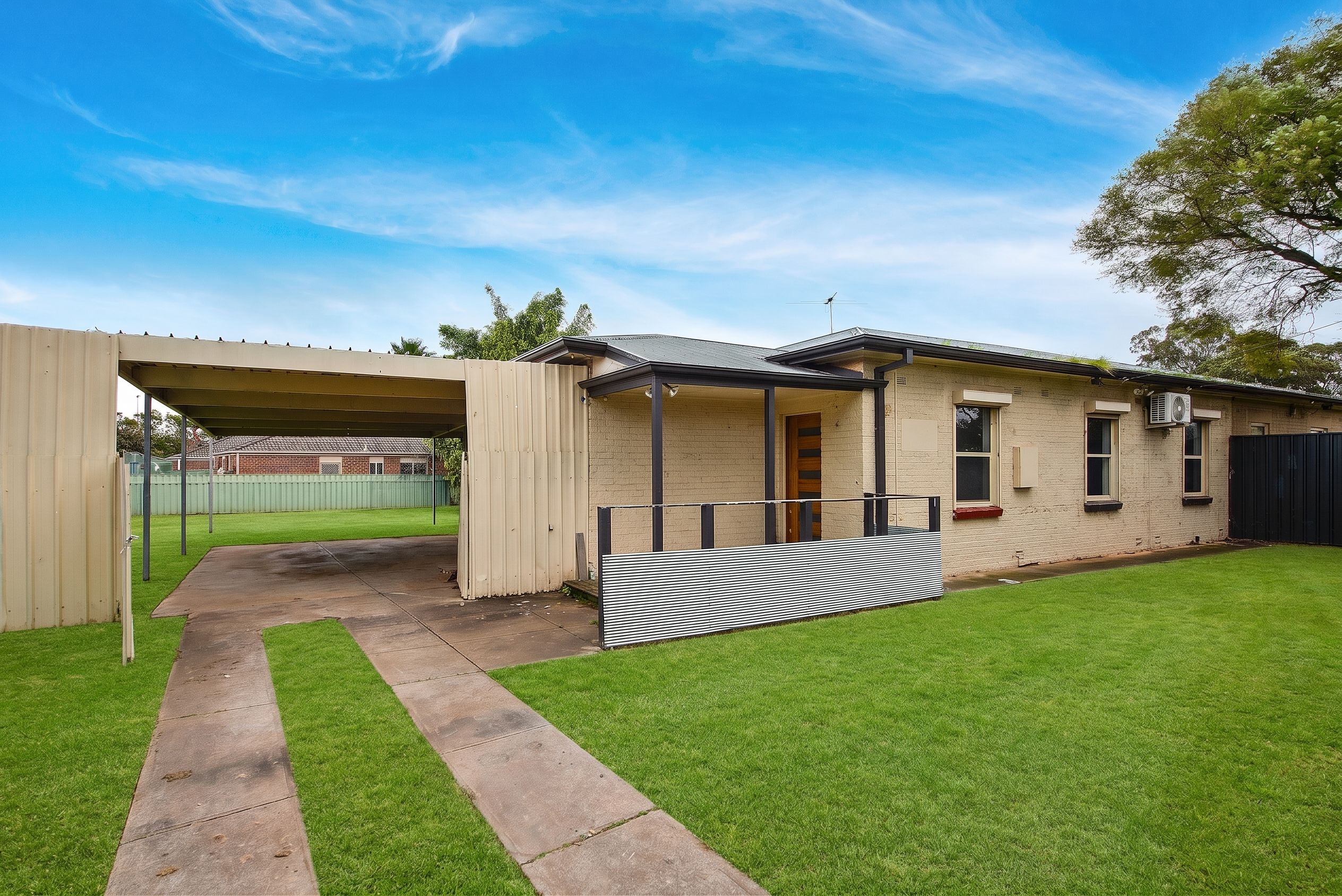 7 Stratford Road — photo from Ray White Tea Tree Gully