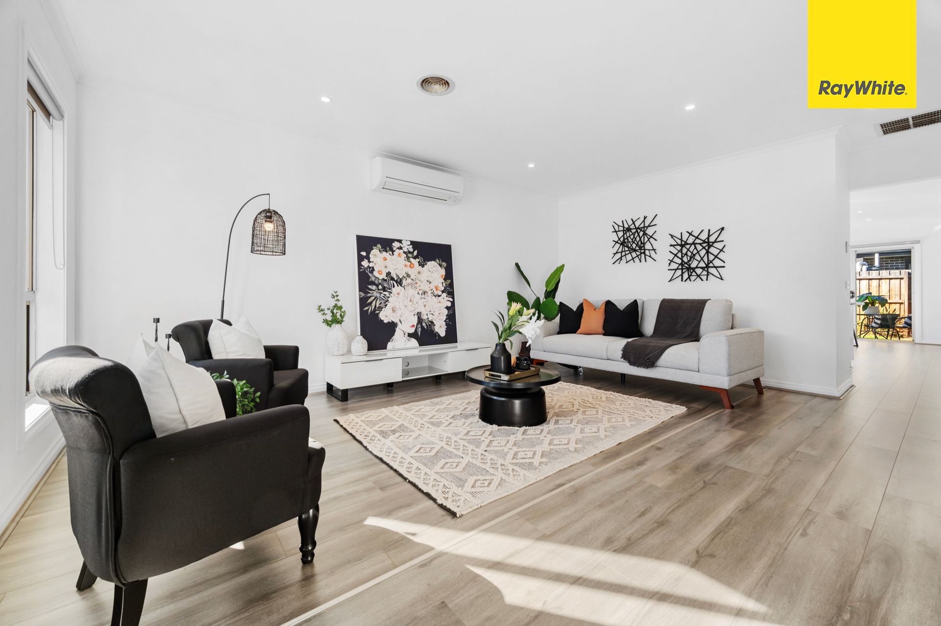 4/3 Austin Place — photo 5 of 15