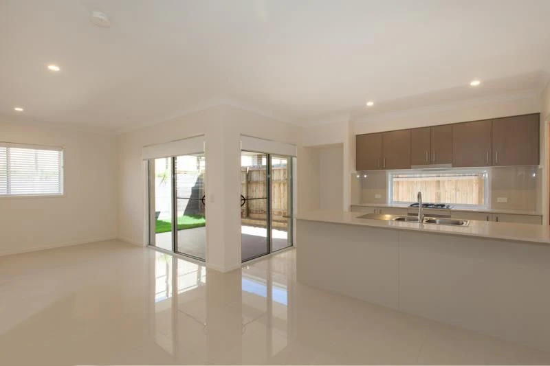 29 Mount Barney Crescent, Park Ridge, QLD 4125