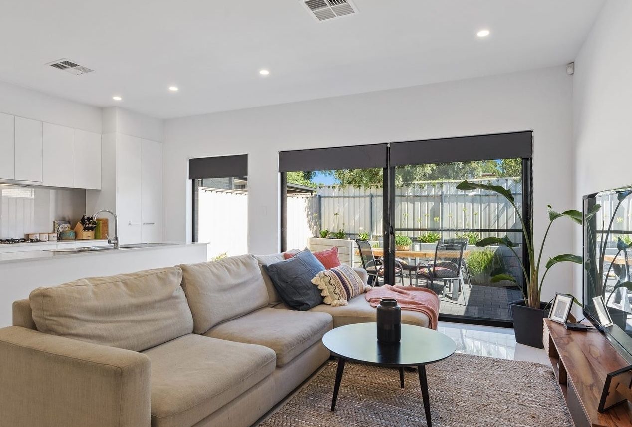 12 Vardon Street — photo 4 of 14