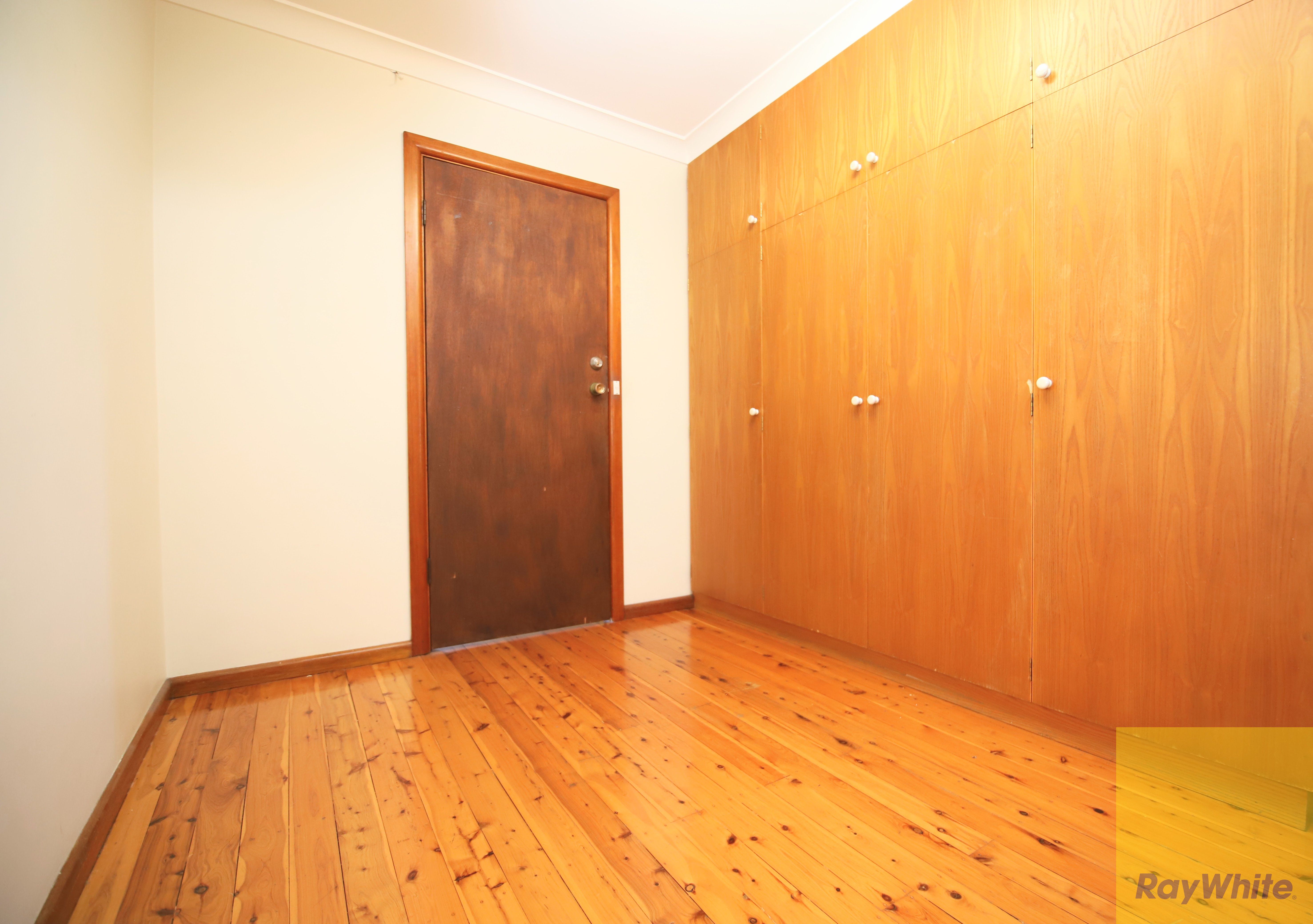 39 Saric Avenue — photo 8 of 12